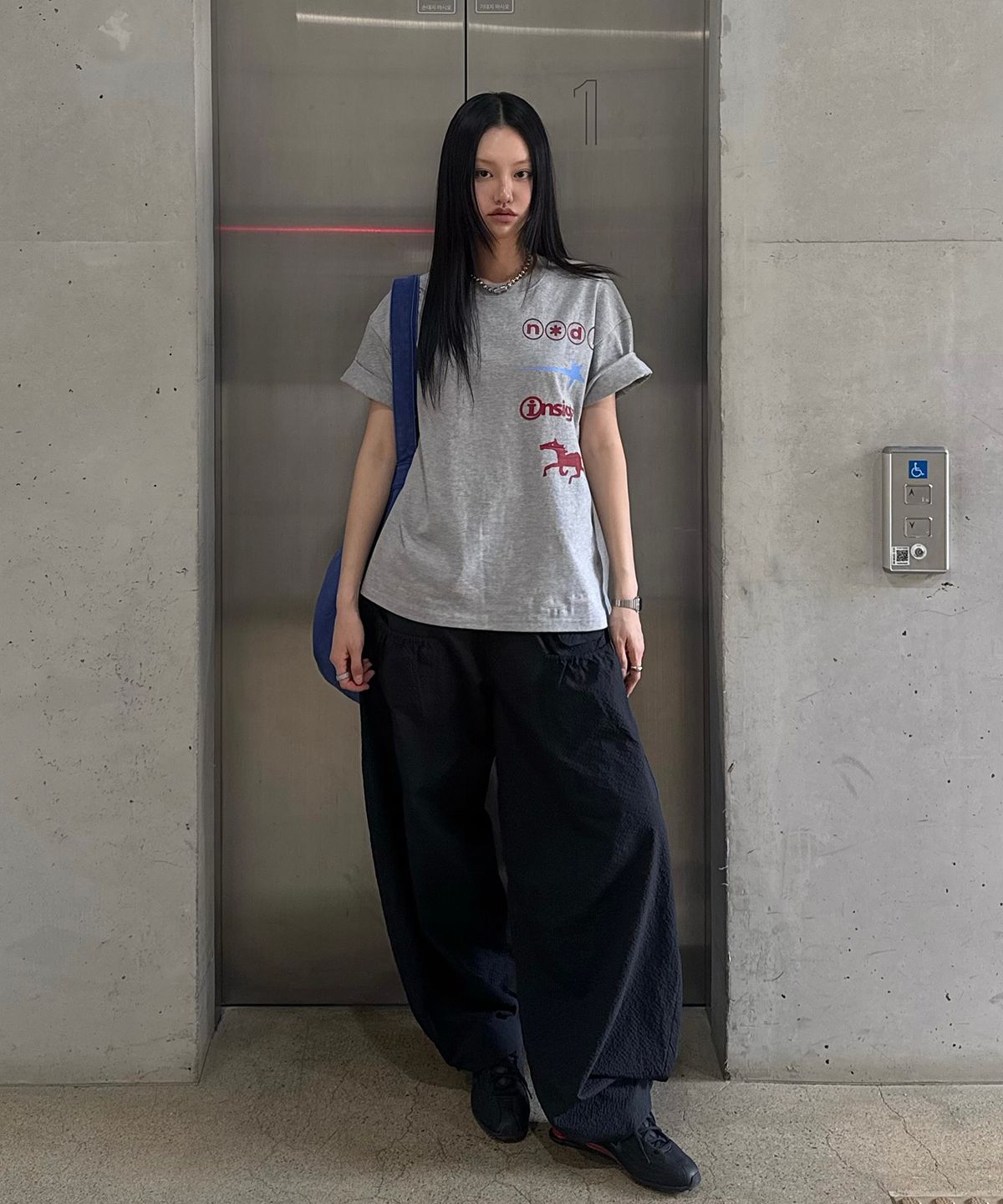 노디(NODI) Signal Star Horse crop Tee red