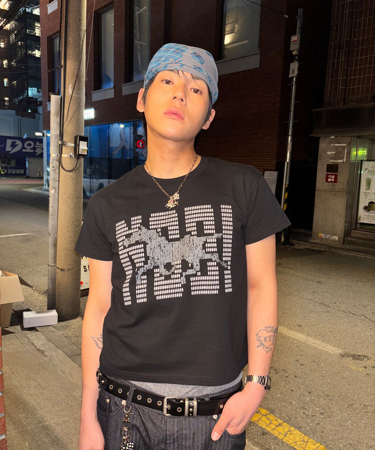 노디(NODI) Loading Horse crop Tee charcoal