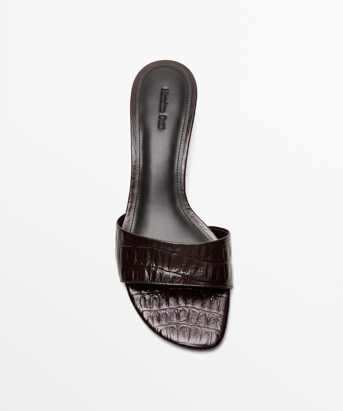 마시모두띠(MASSIMO DUTTI) 엠보스드 가죽 힐 샌들