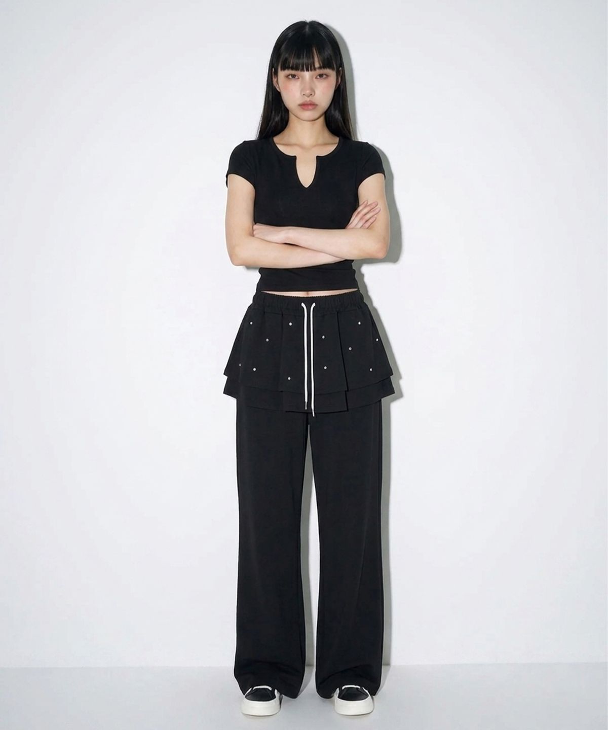 본슬리피(BORN SLIPPY) Crystal Stud Layered Flare Skirt Pants (Black)
