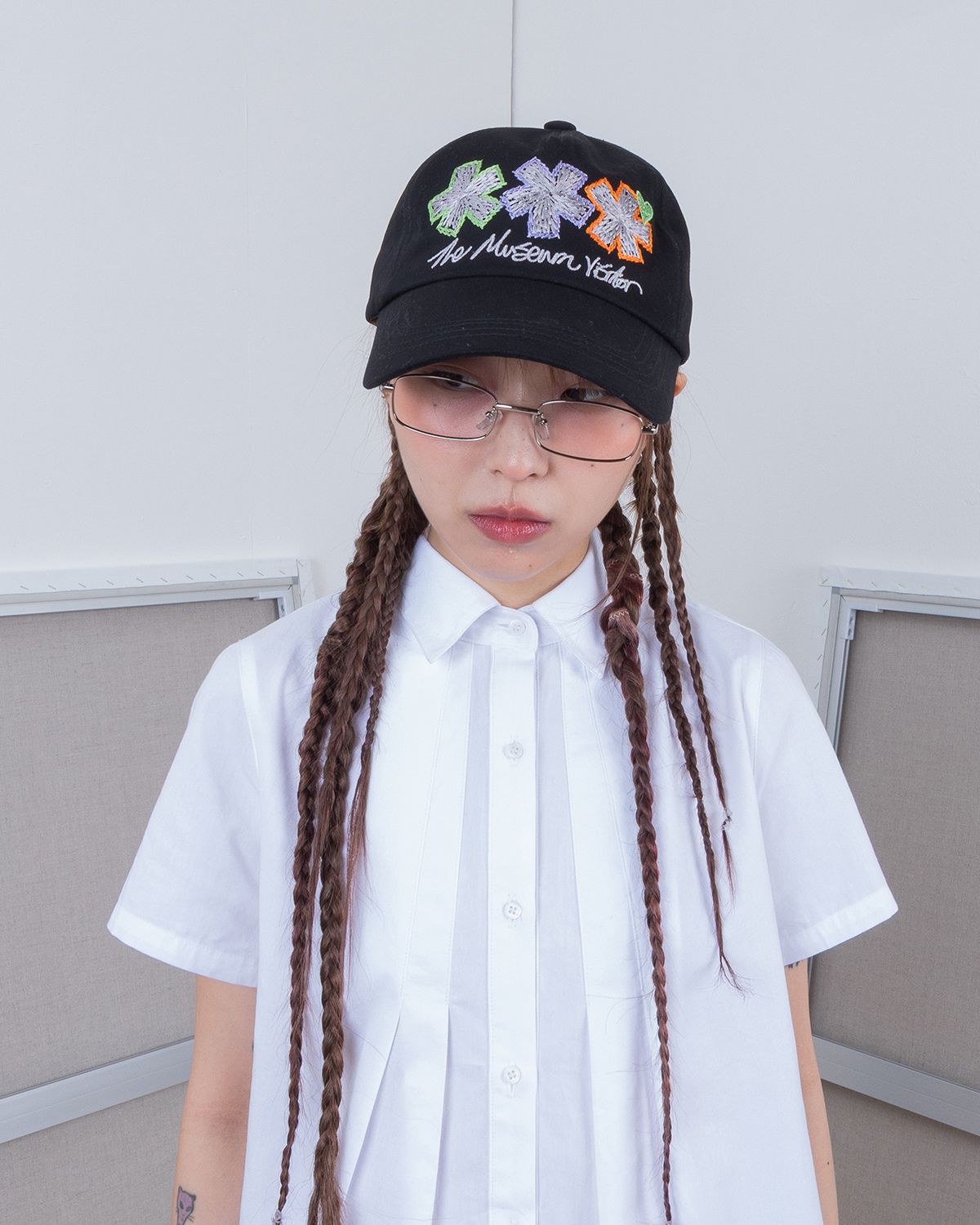 더뮤지엄비지터(THEMUSEUMVISITOR) ASTERISK MUSEUM BALL CAP (BLACK)