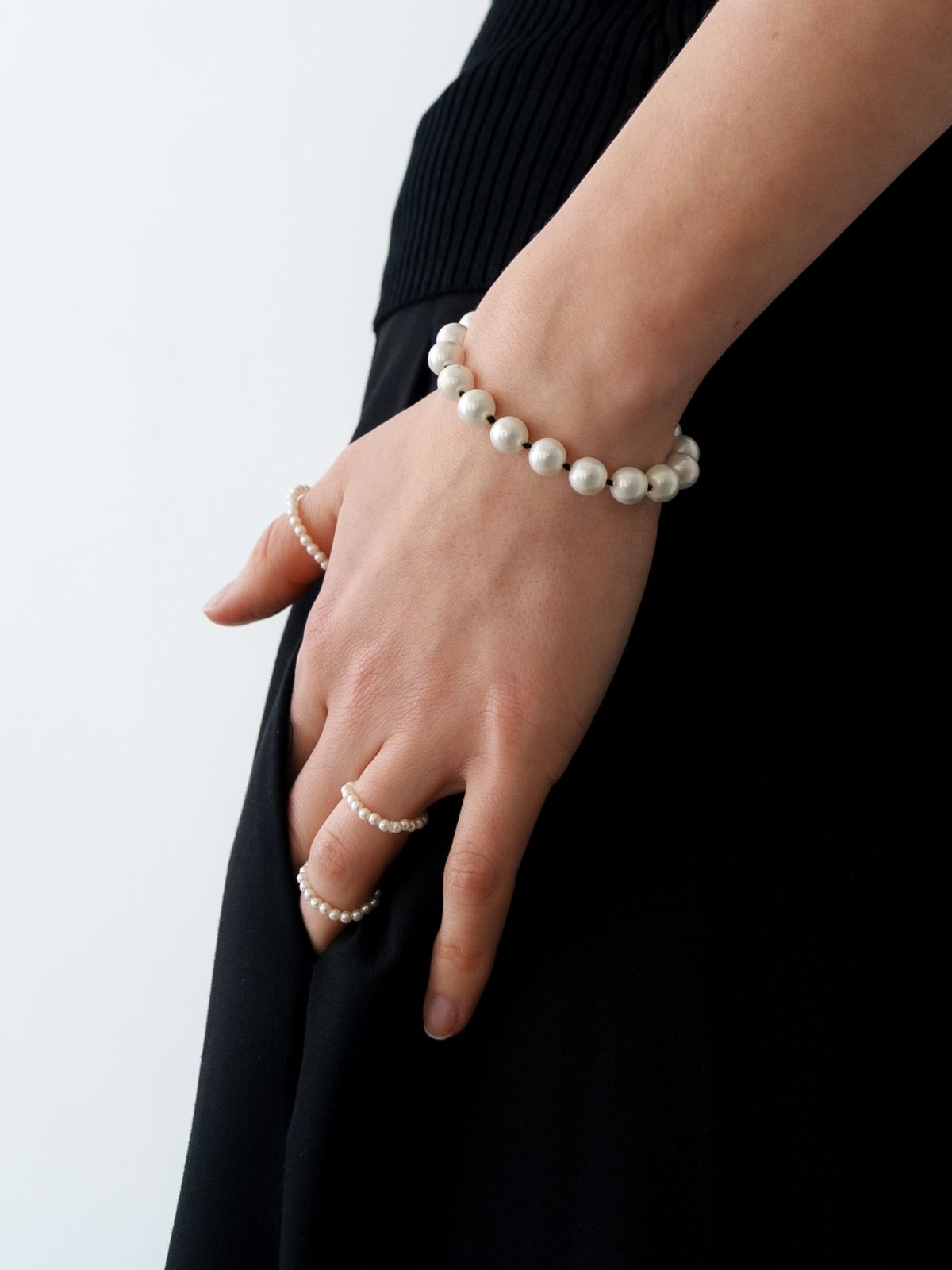 러브미몬스터(LOVE ME MONSTER) Big Wish Pearl Bracelet_2COL (L261MBC020)