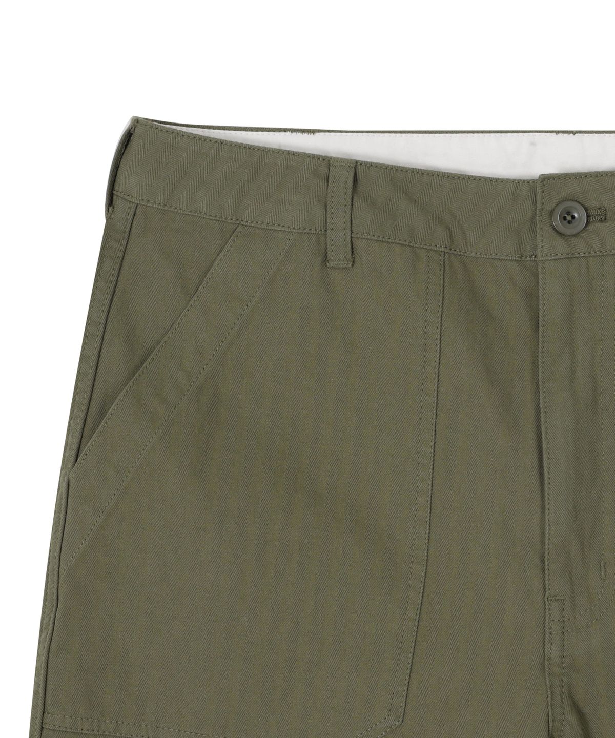 유니버셜 오버롤(UNIVERSAL OVERALL) HERRINGBONE SHORTS KHAKI