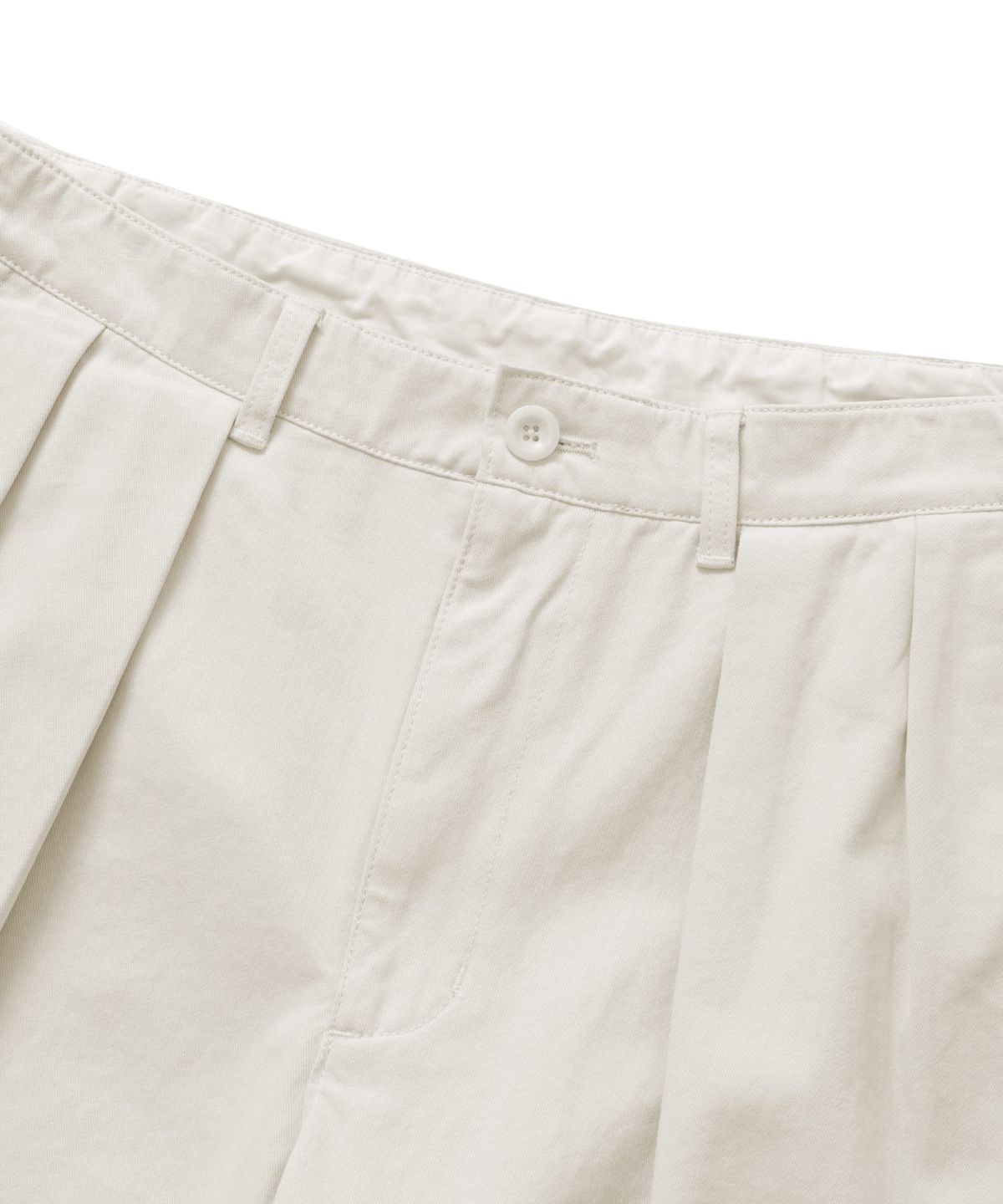 유니버셜 오버롤(UNIVERSAL OVERALL) TWO TUCK WORK SHORTS IVORY