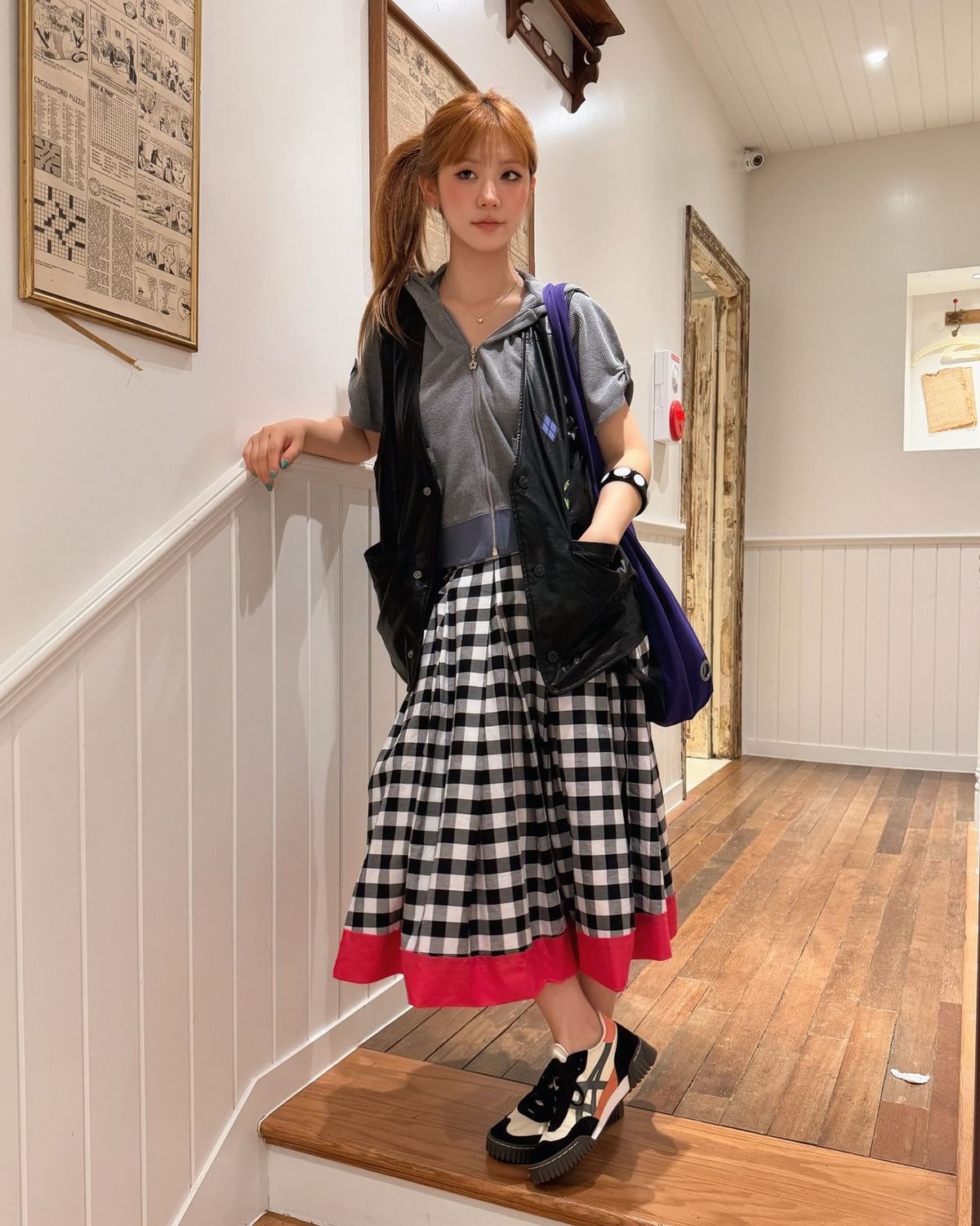 더뮤지엄비지터(THEMUSEUMVISITOR) W BONDAGE CHECK FLARE SKIRT (BLACK)