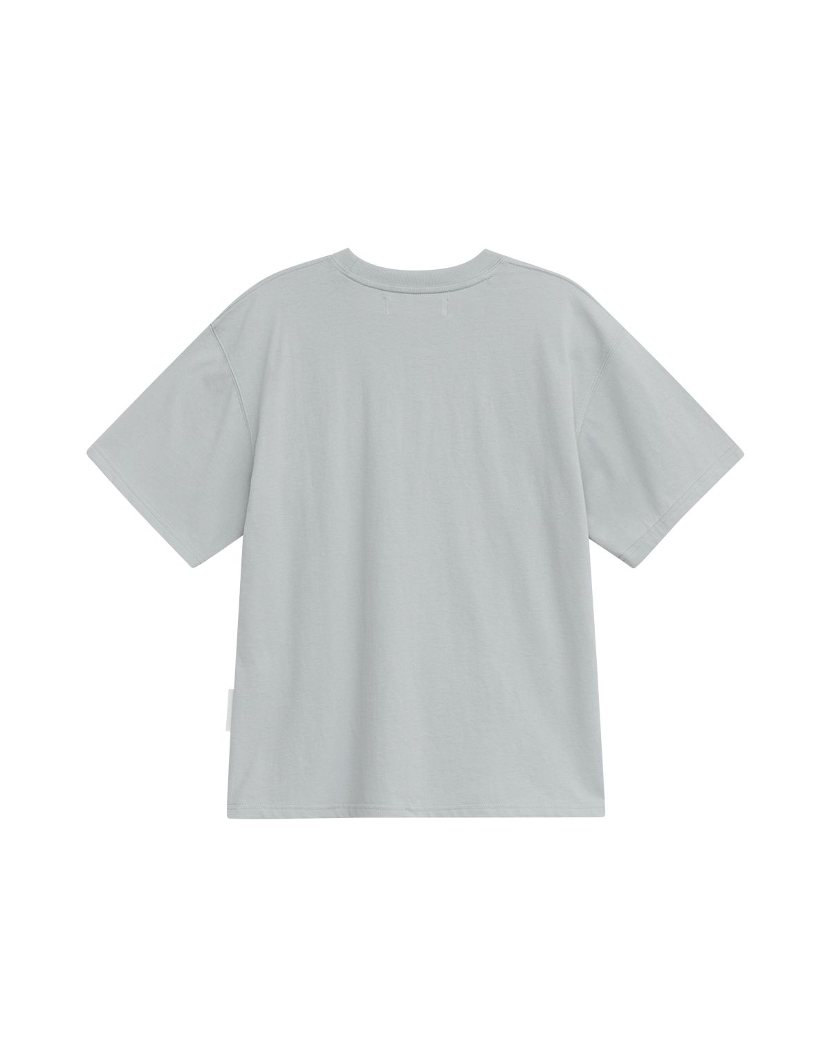 더뮤지엄비지터(THEMUSEUMVISITOR) APPLIQUE FLOWER T-SHIRT (SKY BLUE)