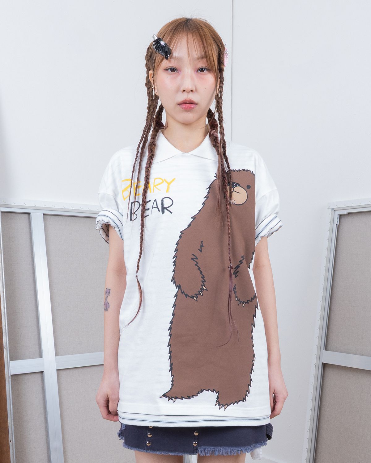 더뮤지엄비지터(THEMUSEUMVISITOR) BEARY BEAR T-SHIRT (WHITE)