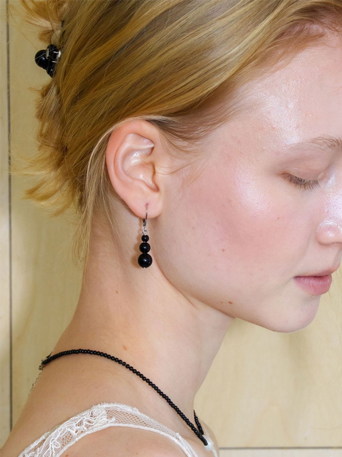 러브미몬스터(LOVE ME MONSTER) 3 Gems Hook Earrings_2COL (L261MER050)