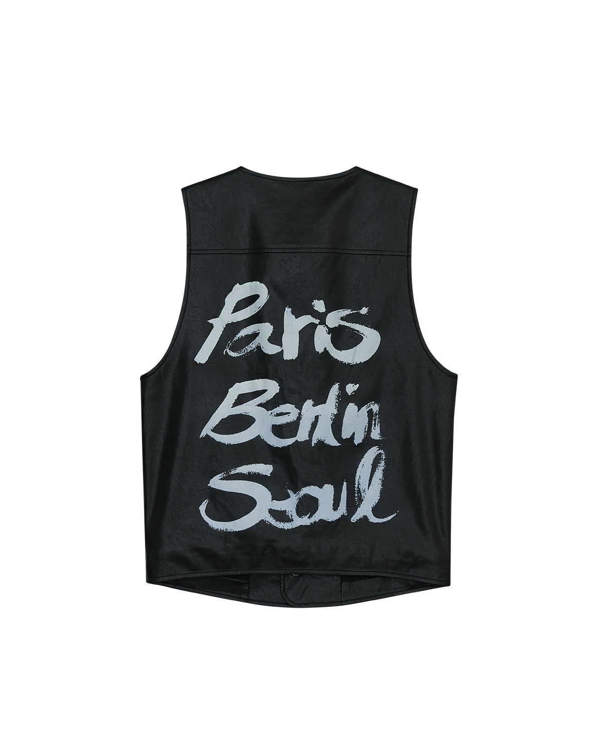 더뮤지엄비지터(THEMUSEUMVISITOR) PARIS BERLIN SEOUL LEATHER VEST (BLACK)