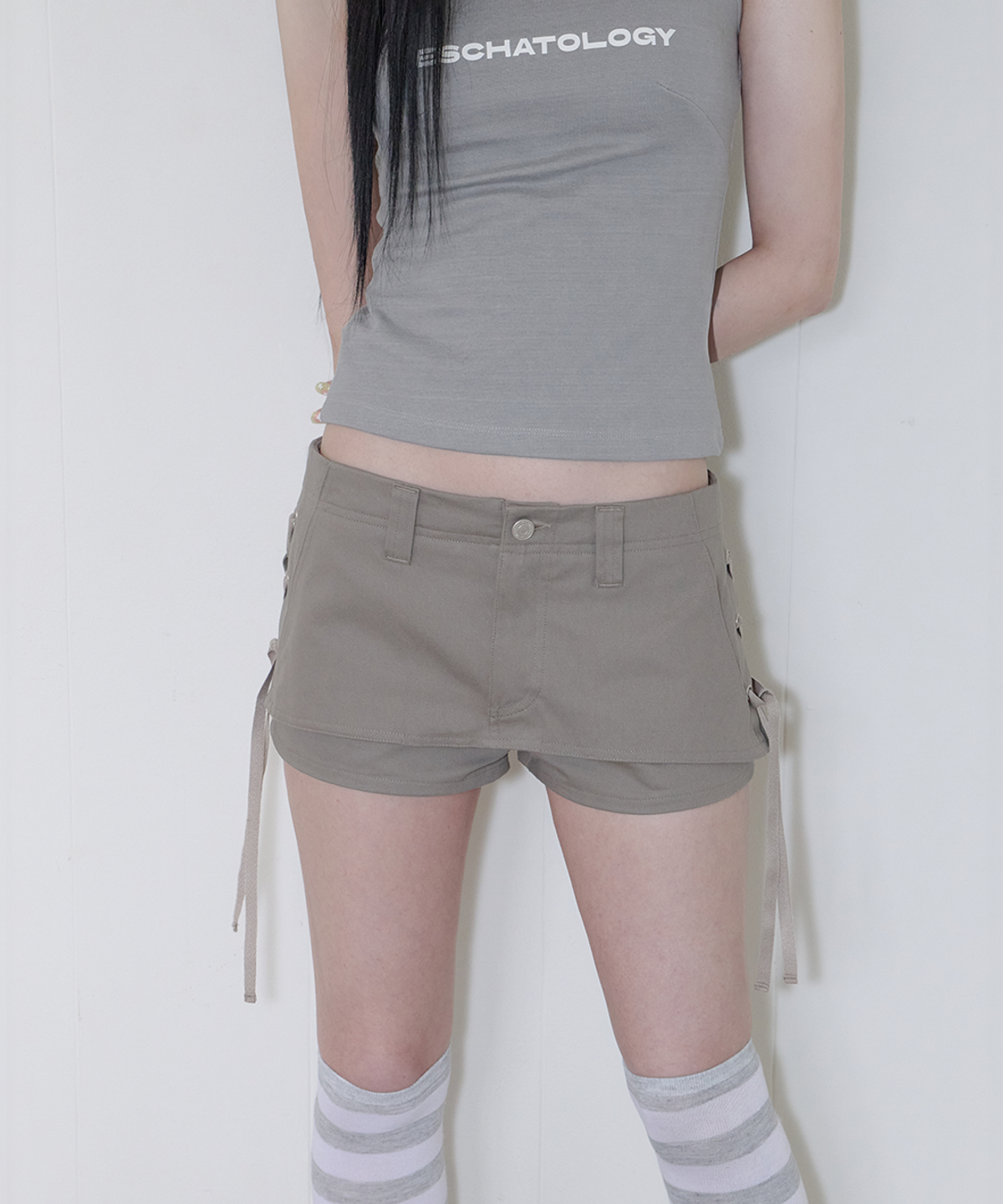 사일프레이(41PRAY) Layered Lace-Up Skirt shorts / Khaki Brown
