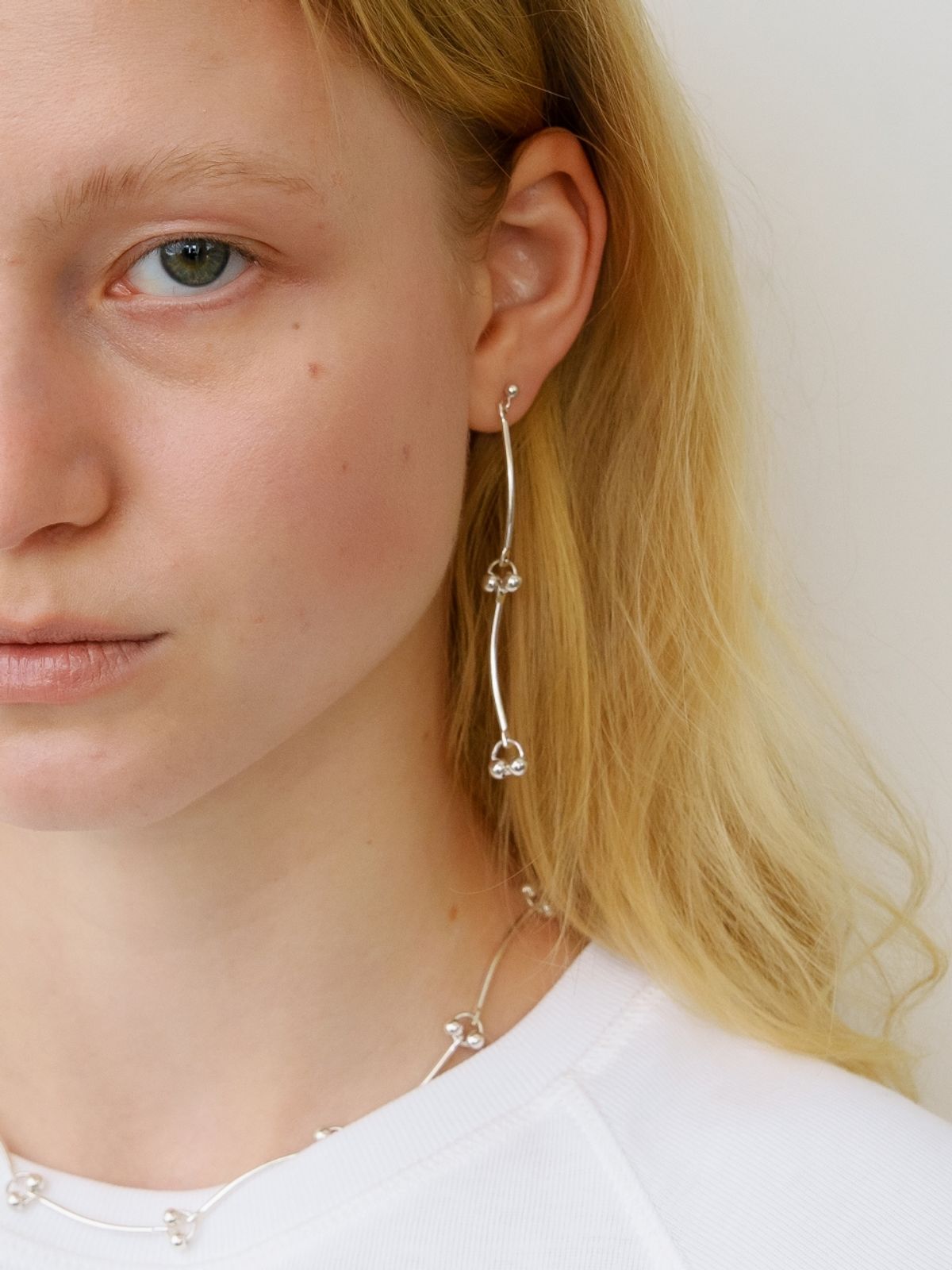 러브미몬스터(LOVE ME MONSTER) Two Ball Link Chain Earrings (L261MER100)