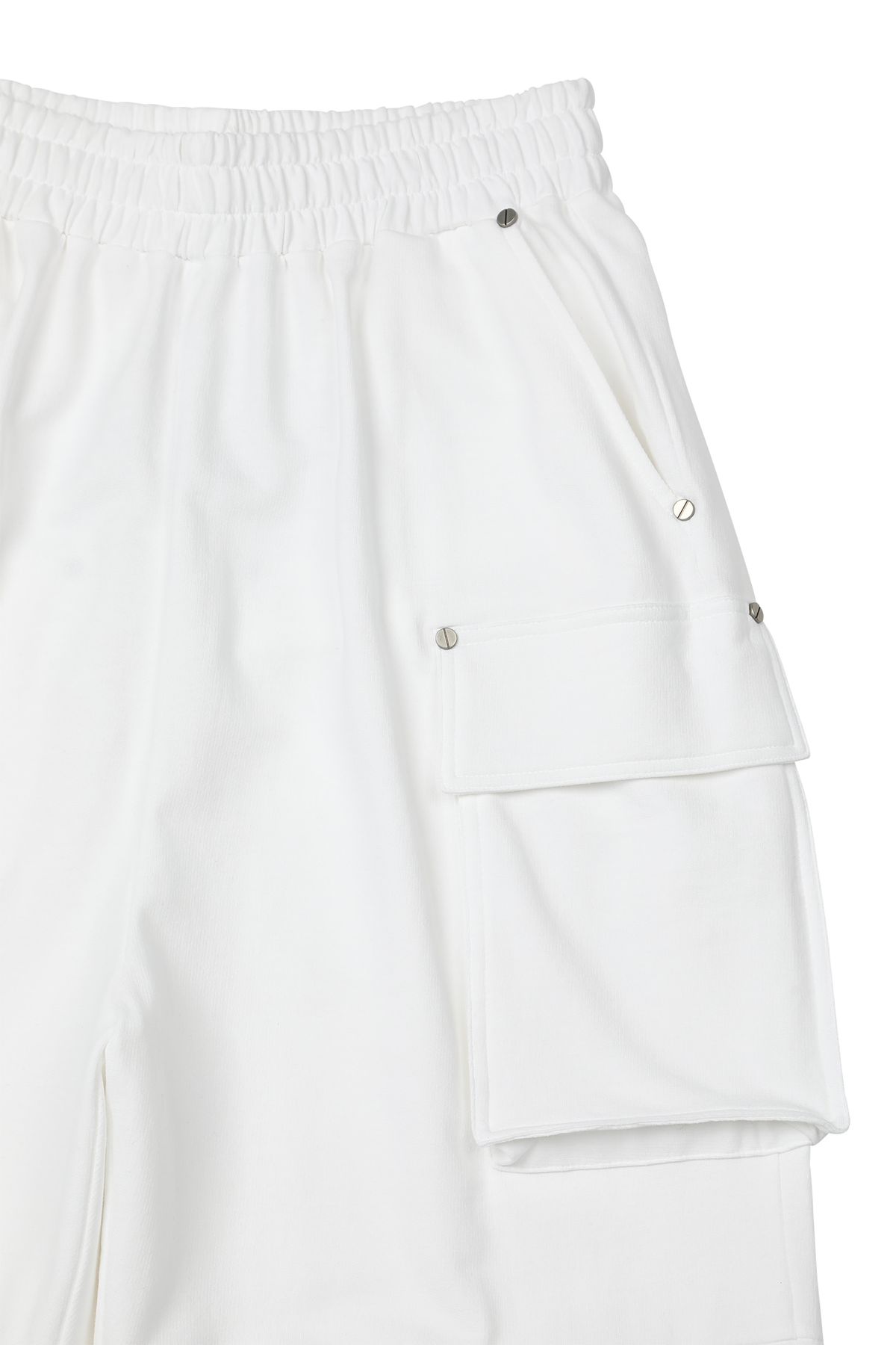 다이닛(DEINET) UTILITY CARGO SWEAT PANTS IN WHITE