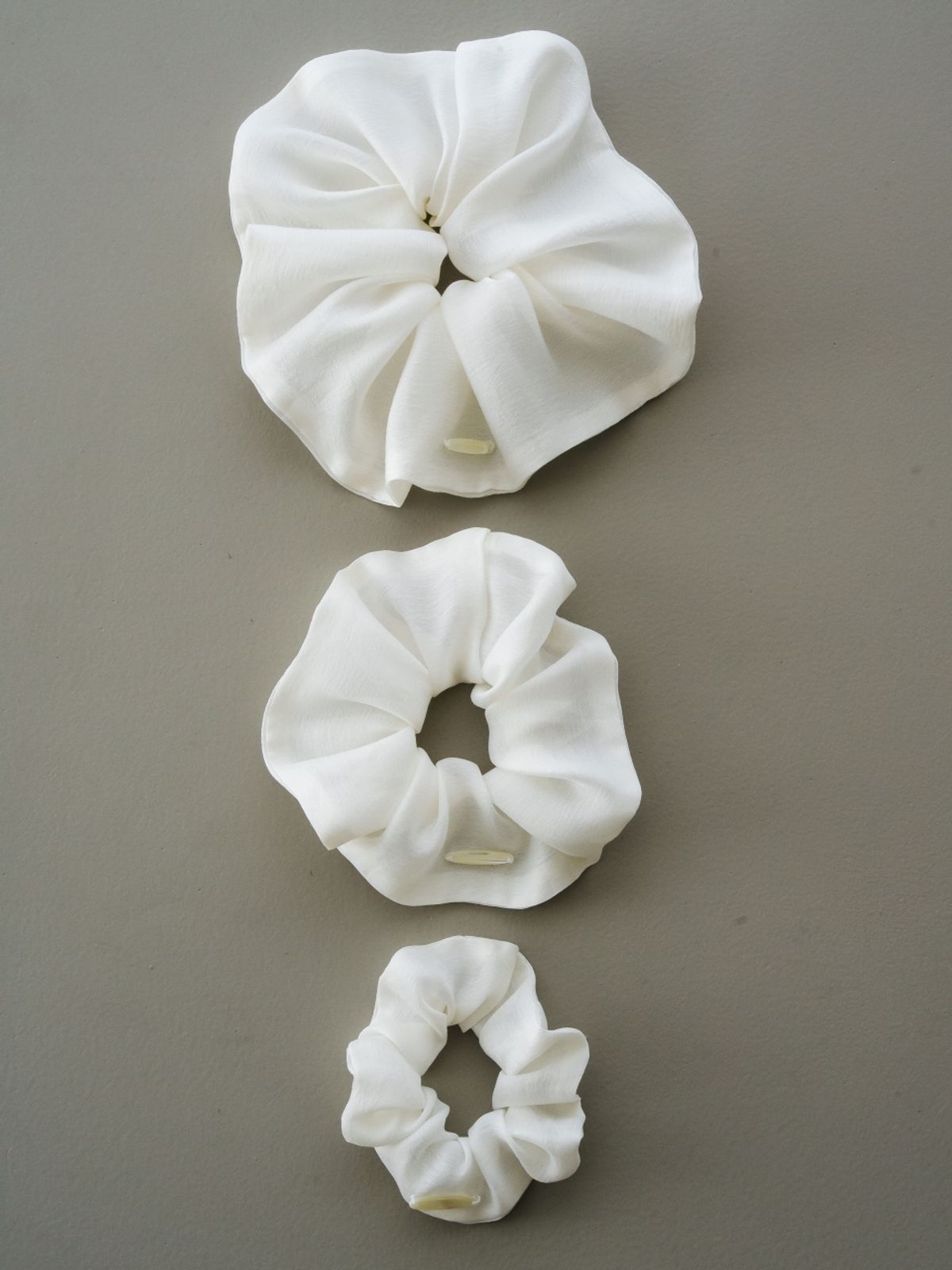 러브미몬스터(LOVE ME MONSTER) Pure Fog Scrunchy L (L261MHA040)