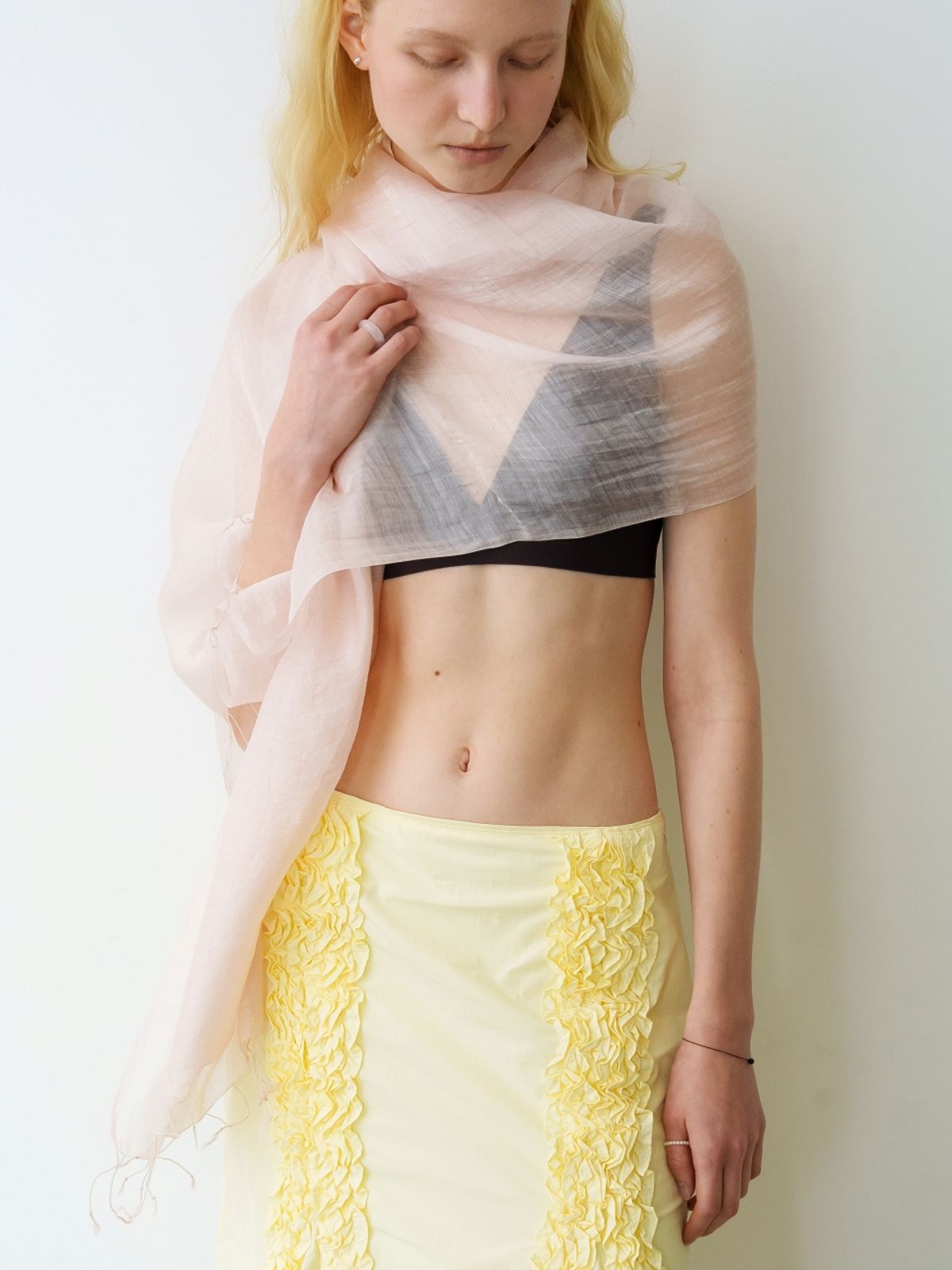 러브미몬스터(LOVE ME MONSTER) Natural Sheer Big Scarf (L261MSF020)