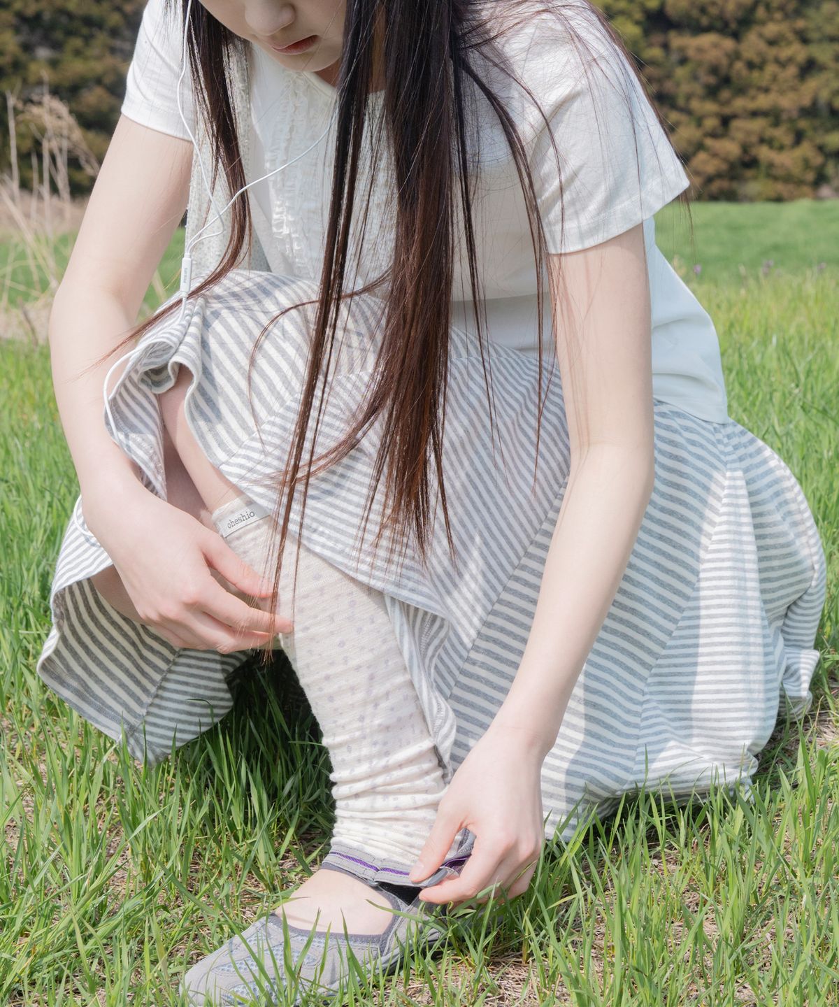 오헤시오(OHESHIO) KEY PATTERNED KNEE SOCKS, IVORY