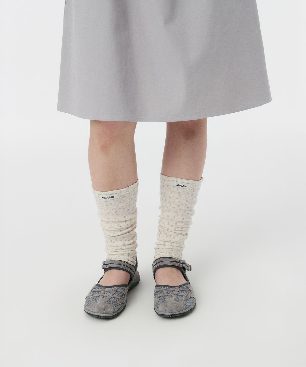 오헤시오(OHESHIO) KEY PATTERNED KNEE SOCKS, IVORY