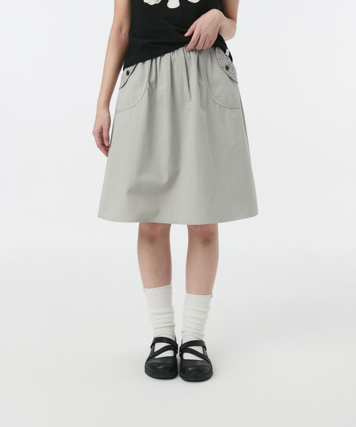 오헤시오(OHESHIO) FLORAL POCKET BANDING MIDI SKIRT, KHAKI GRAY