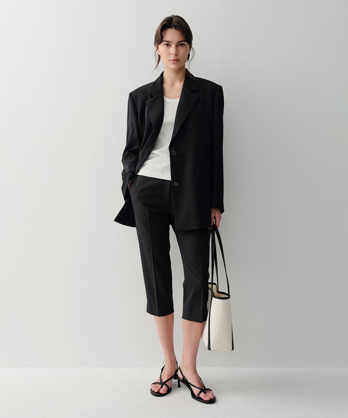 이아(EAAH) VELA WRAP JACKET (BLACK)