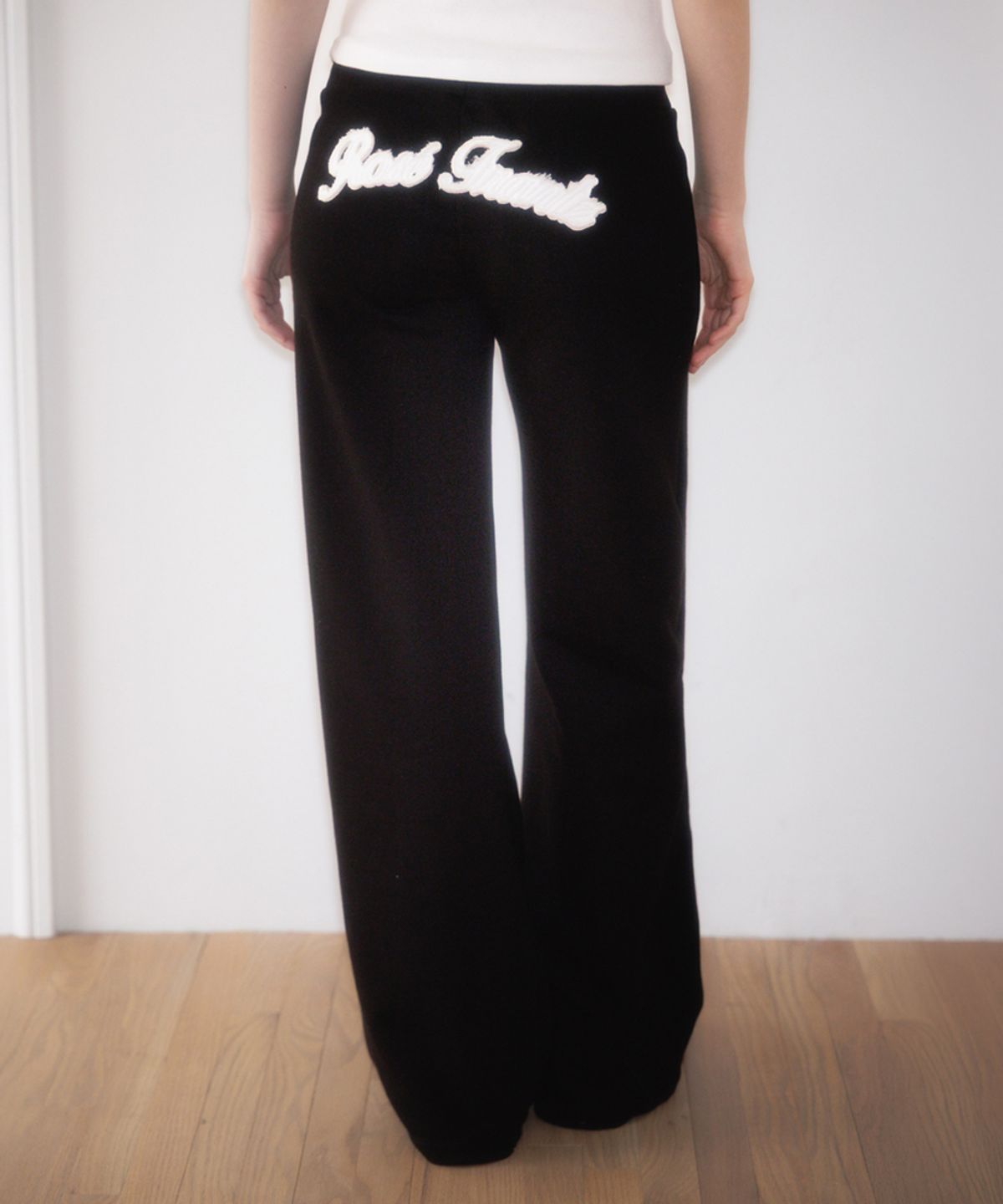 로제프란츠(ROSEFRANTZ) Patchwork Bootcut Sweatpants [Black]