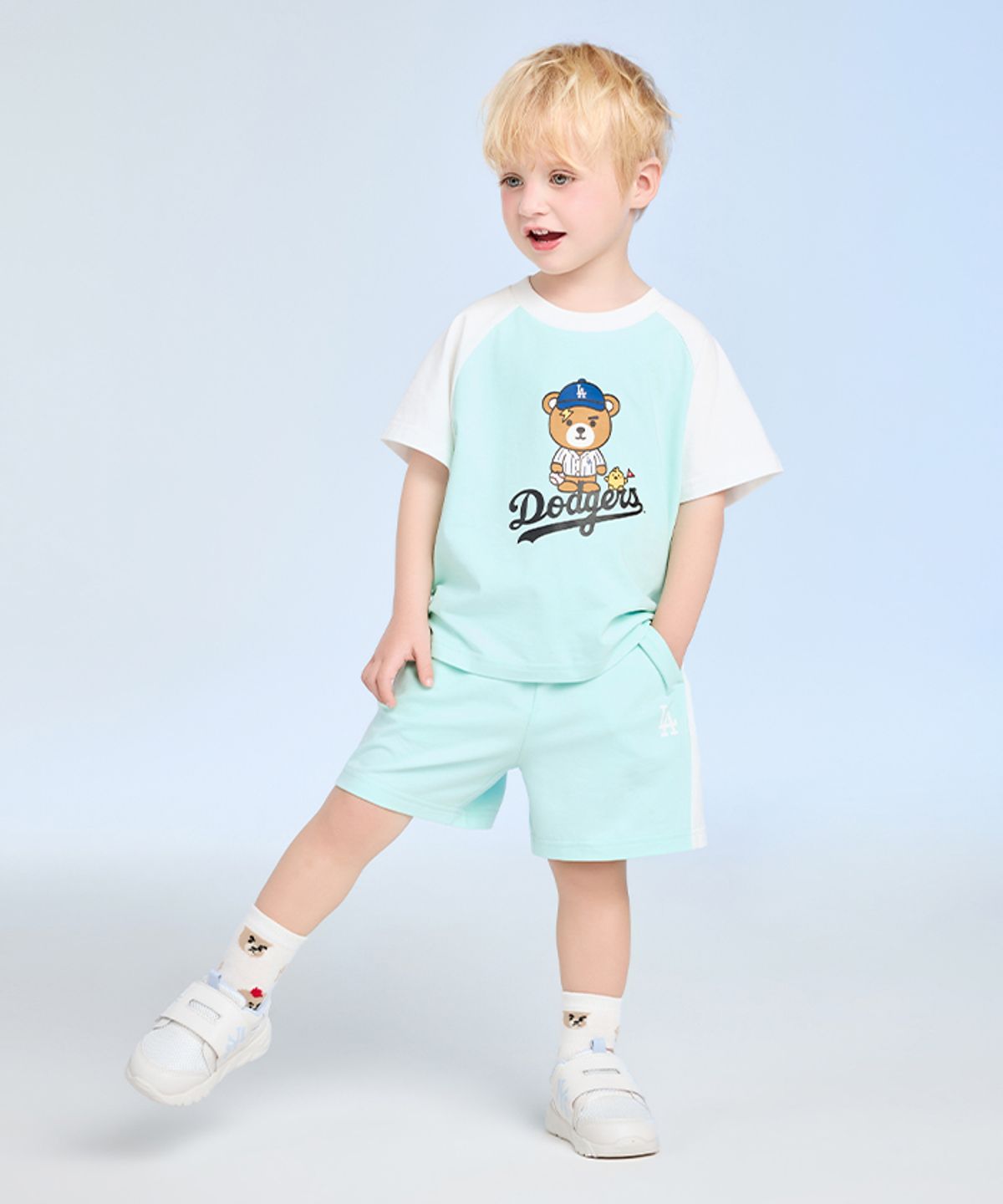 엠엘비 키즈(MLB KIDS) 메가베어 프렌즈 배색 래글런 티셔츠 세트 LA (Mint)
