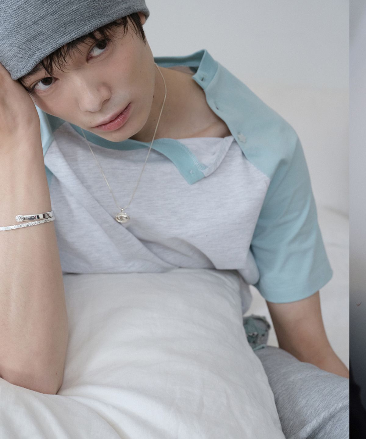 유네(YUNE) Star Slit Raglan Tee_[mint]