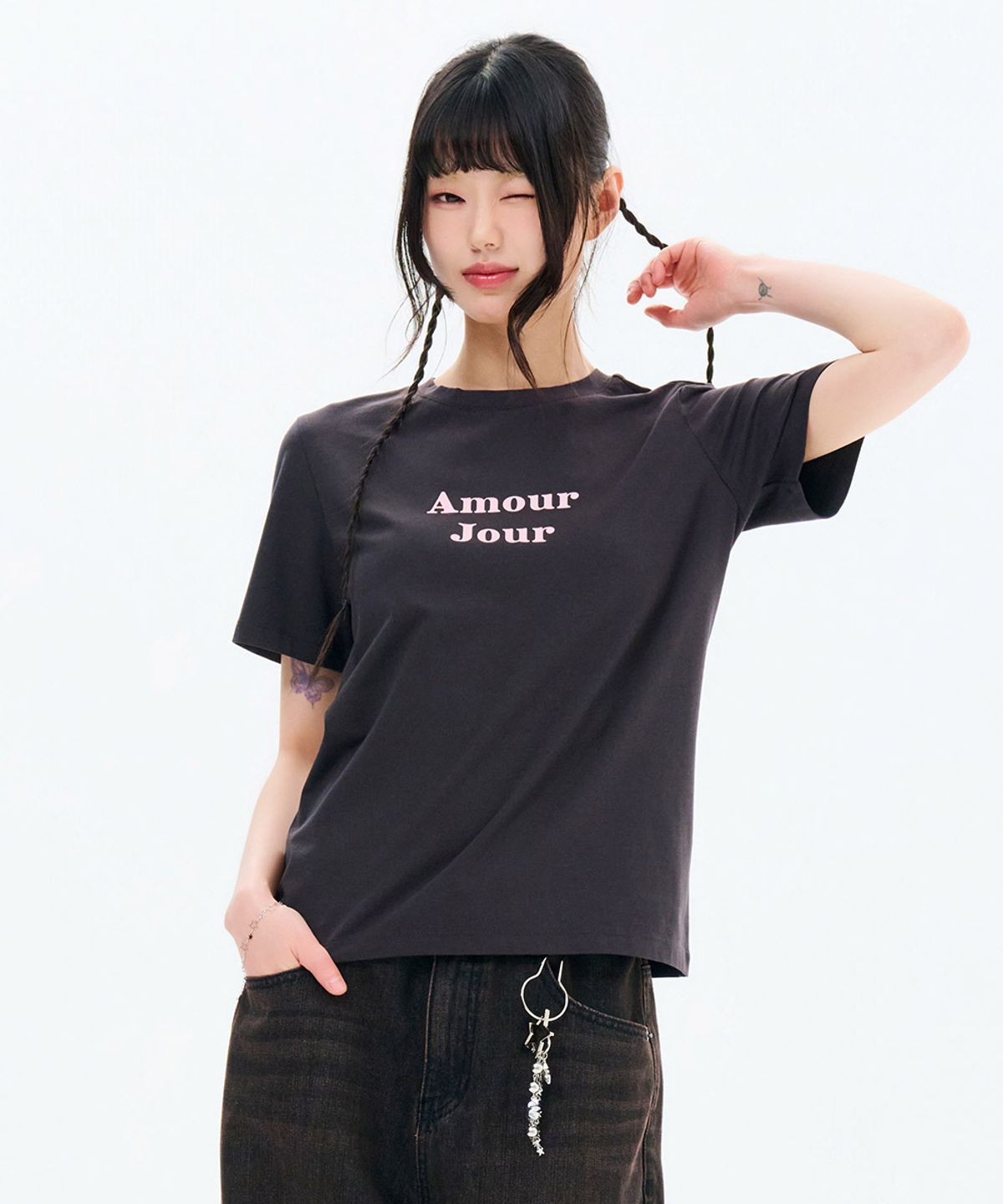 체이스컬트(CHASECULT) 여성 에센셜 레터링 반팔 티셔츠-FBZG5853C0L