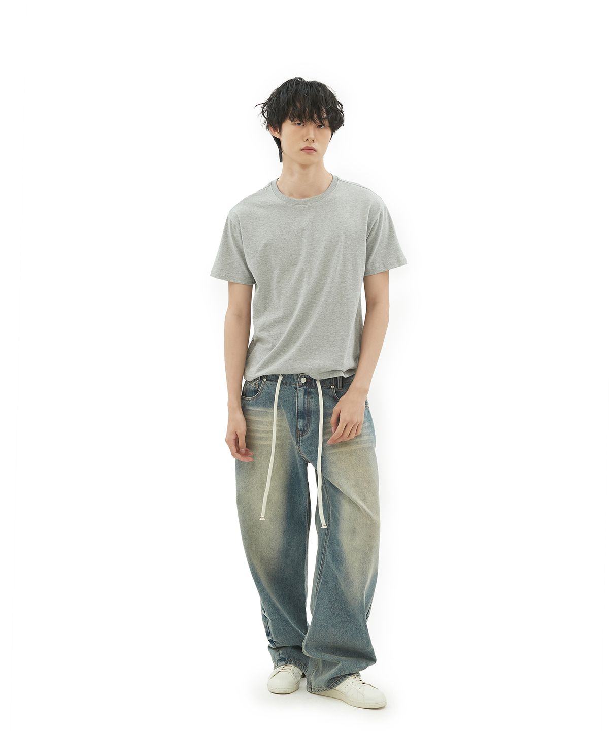 데프가먼츠(DEFGARMENTS) EMBOSSED WASHING CURVED DENIM [DENIM]