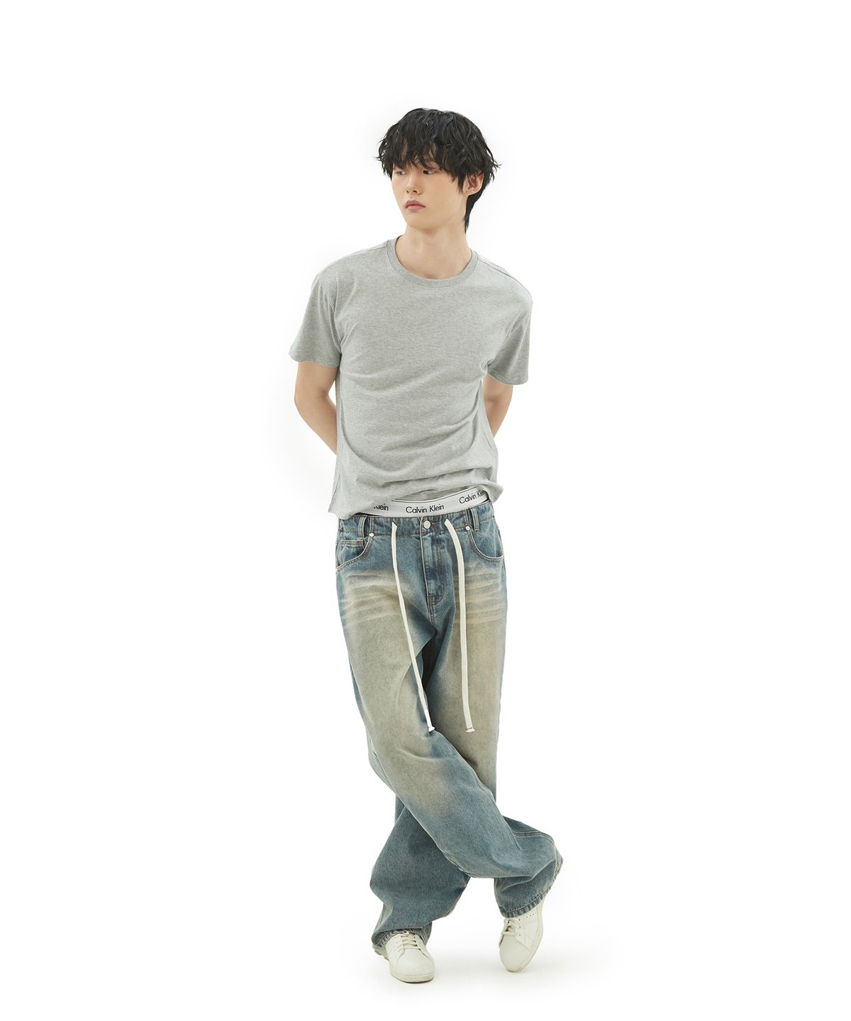 데프가먼츠(DEFGARMENTS) EMBOSSED WASHING CURVED DENIM [DENIM]
