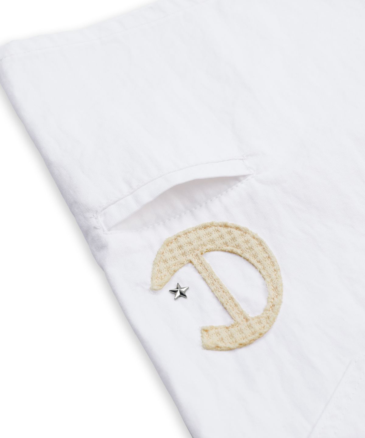 엑스톤즈(XTONZ) XP338 와플 아플리케 버뮤다 코튼 팬츠 (WHITE)