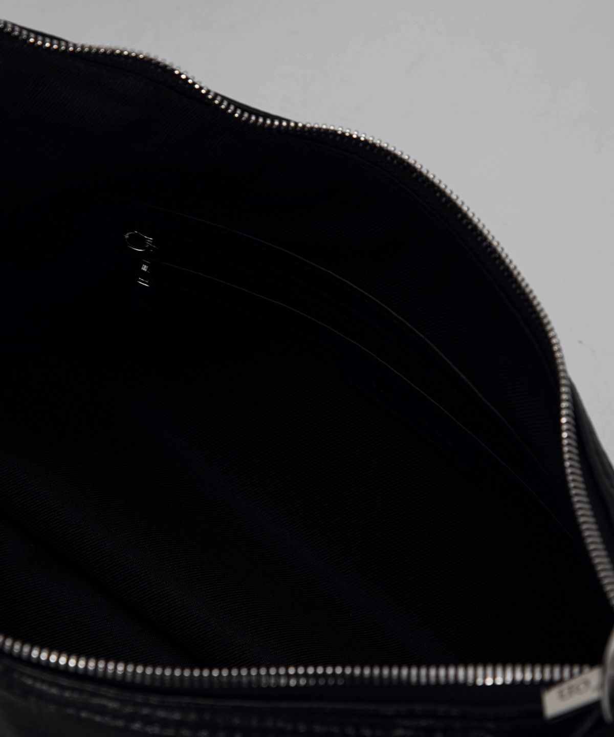 애즈온(ASON) TWI BAG / BLACK