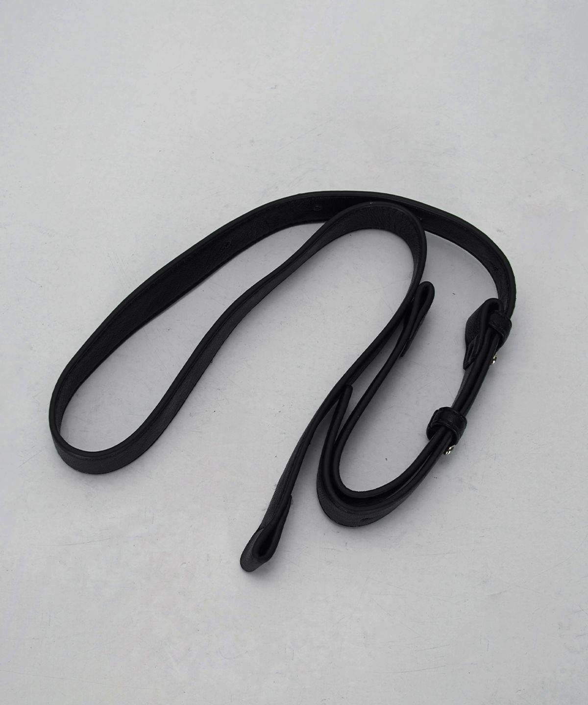 애즈온(ASON) MOTE STUD BAG / BLACK
