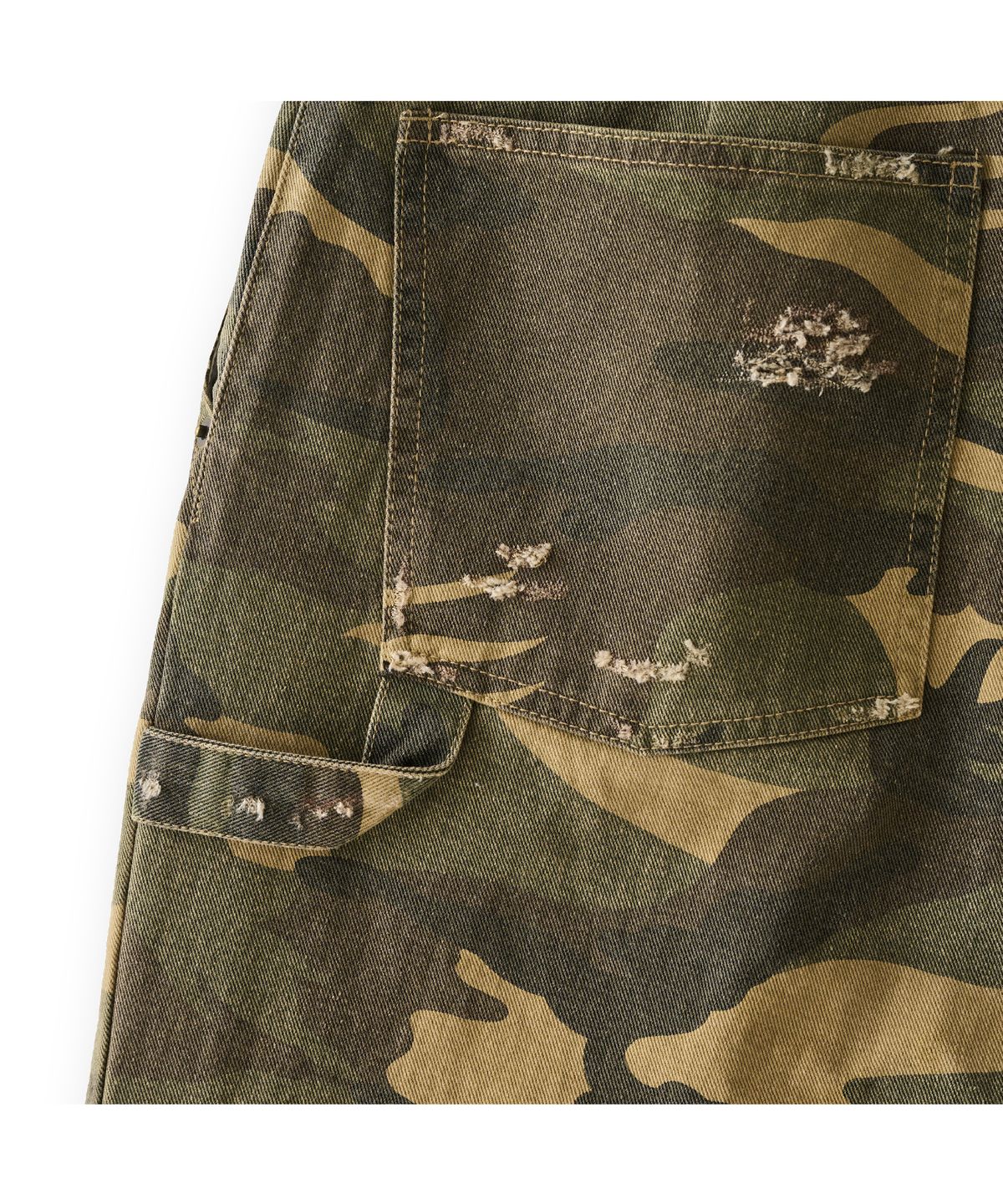 투위드(TUEWID) Tuewid distressed cotton carpenter pants in camouflage