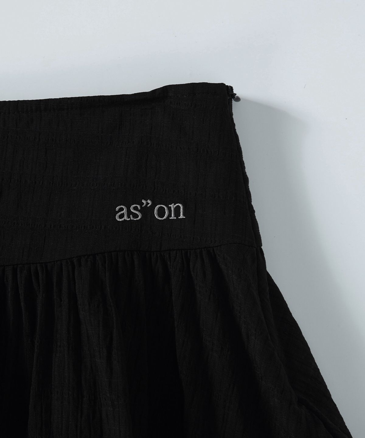 애즈온(ASON) BERRY FRILL SKIRT / BLACK
