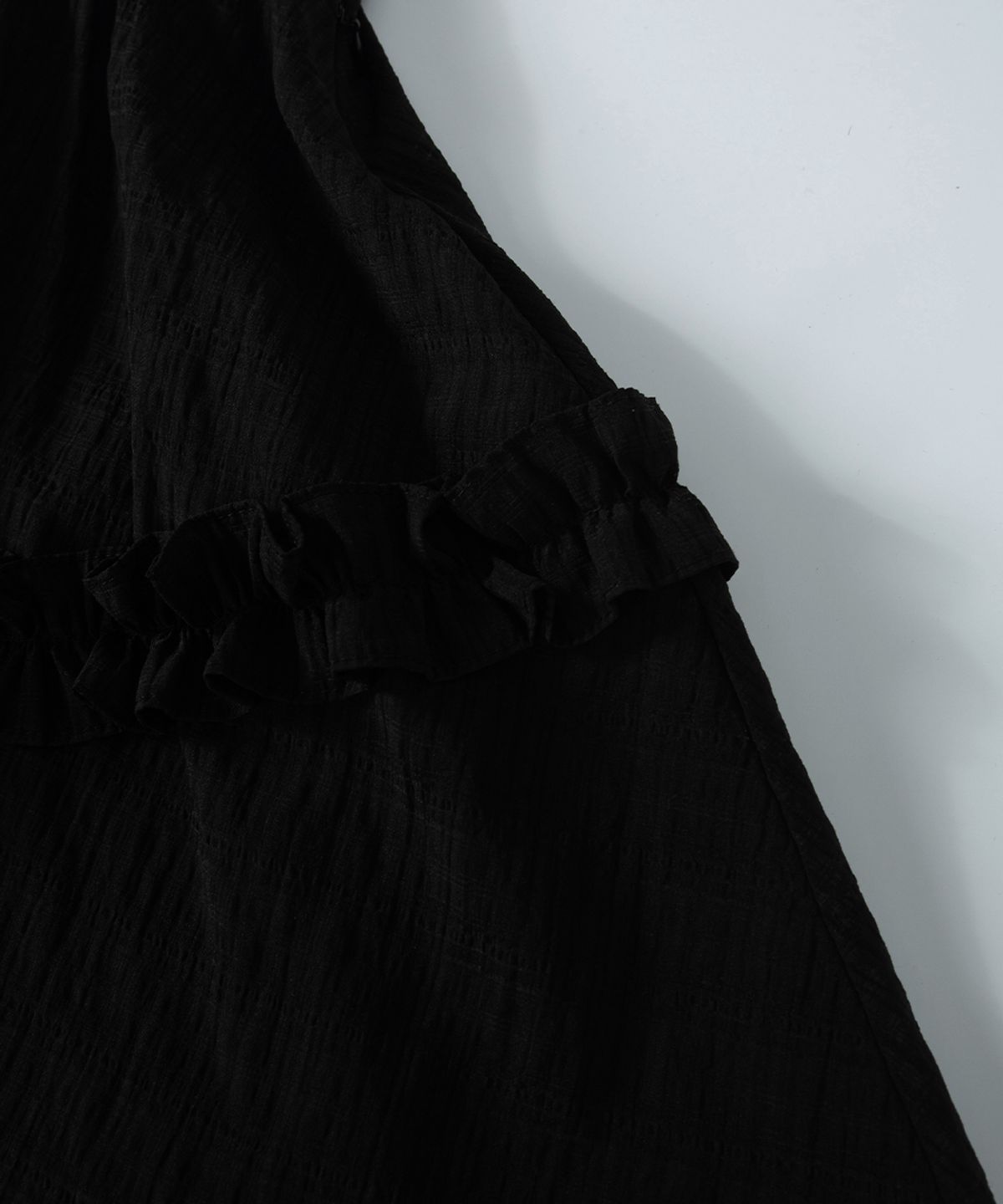 애즈온(ASON) BERRY FRILL SKIRT / BLACK
