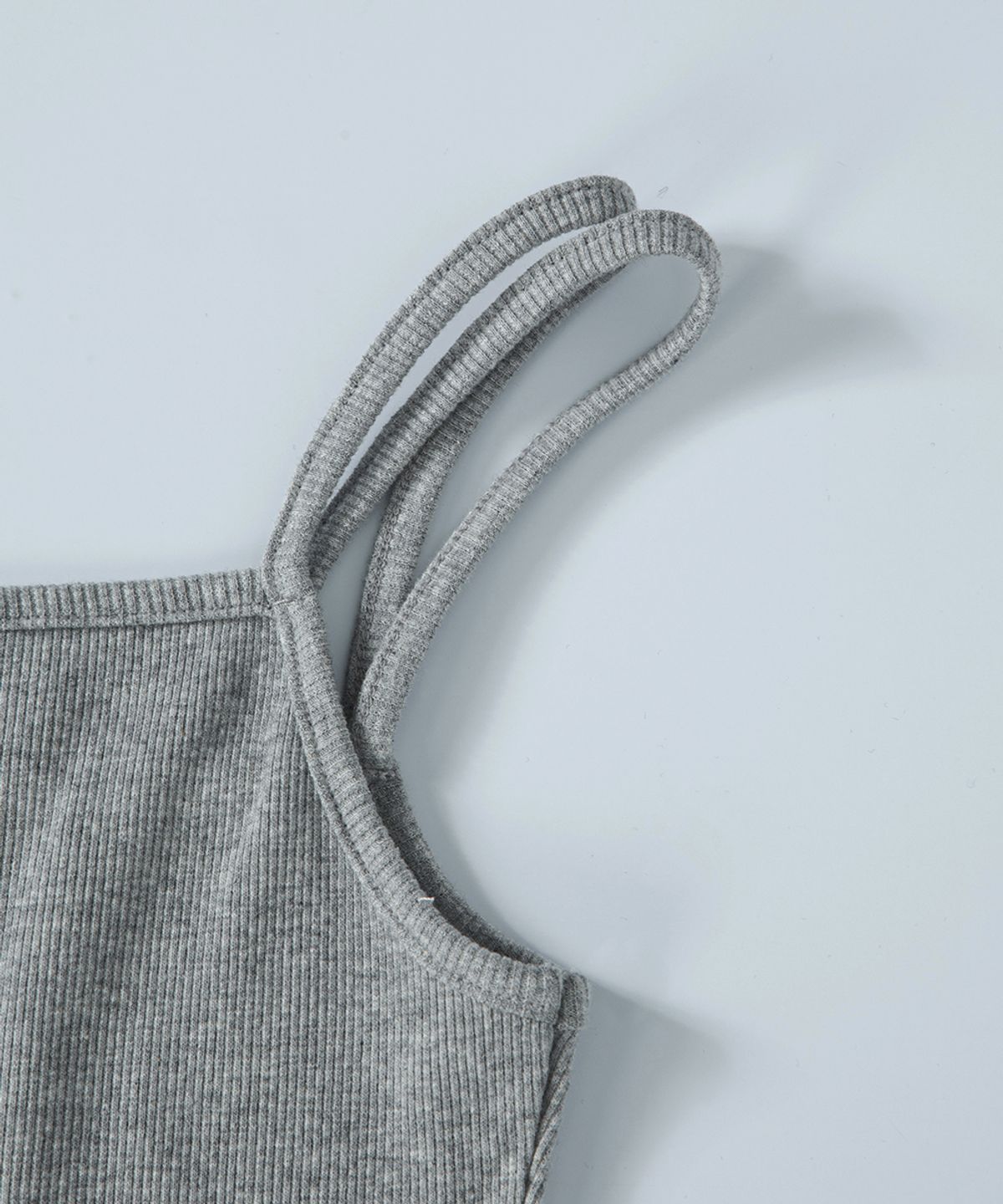 애즈온(ASON) LAYER SHIRRING SLEEVELESS / GRAY
