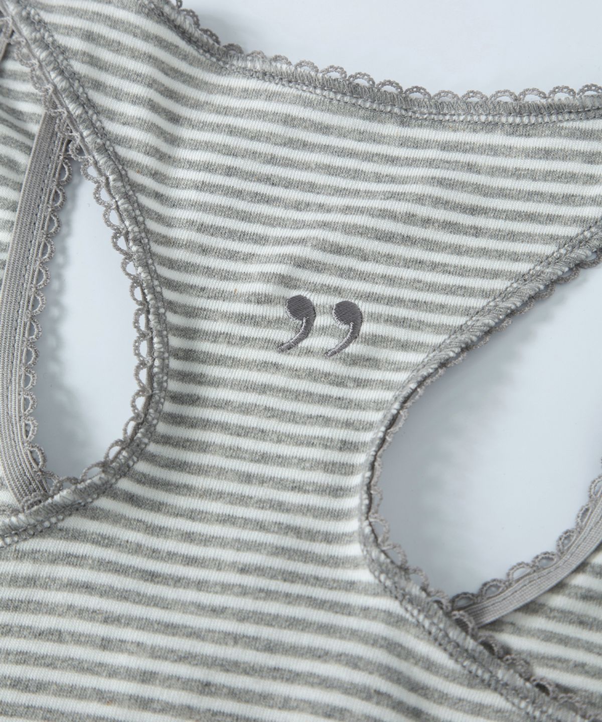 애즈온(ASON) RIPPLE STRIPE SLEEVELESS / GRAY