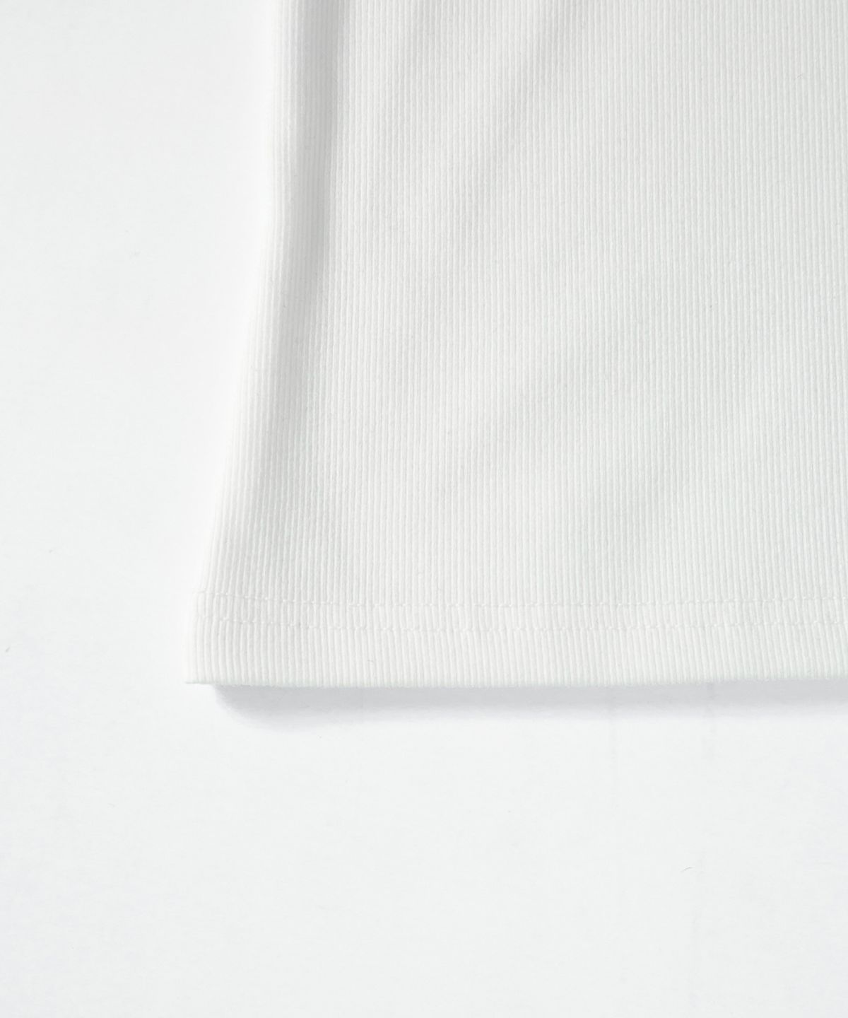 애즈온(ASON) STILL SLEEVELESS / WHITE