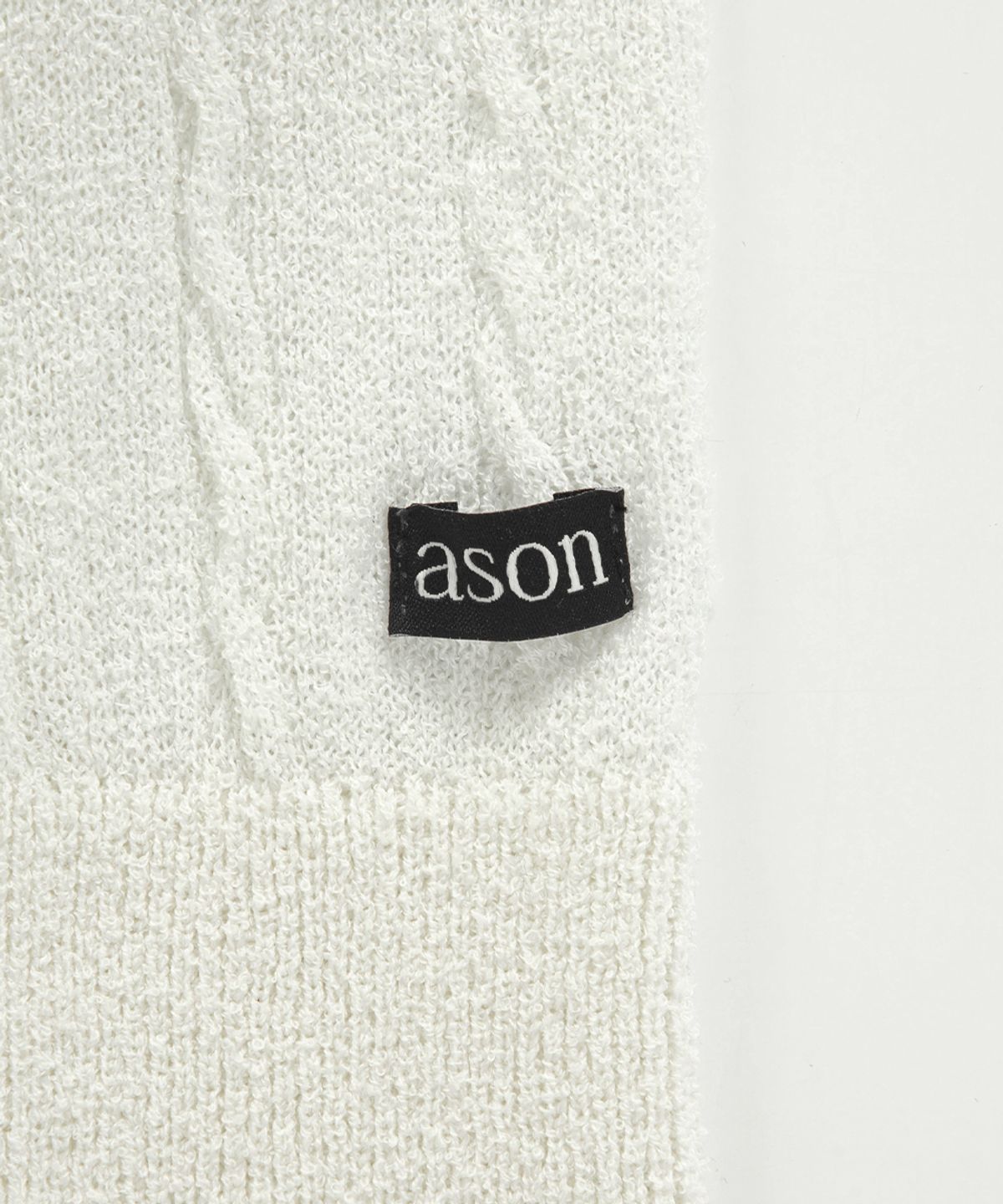 애즈온(ASON) MISTY CABLE KNIT / IVORY