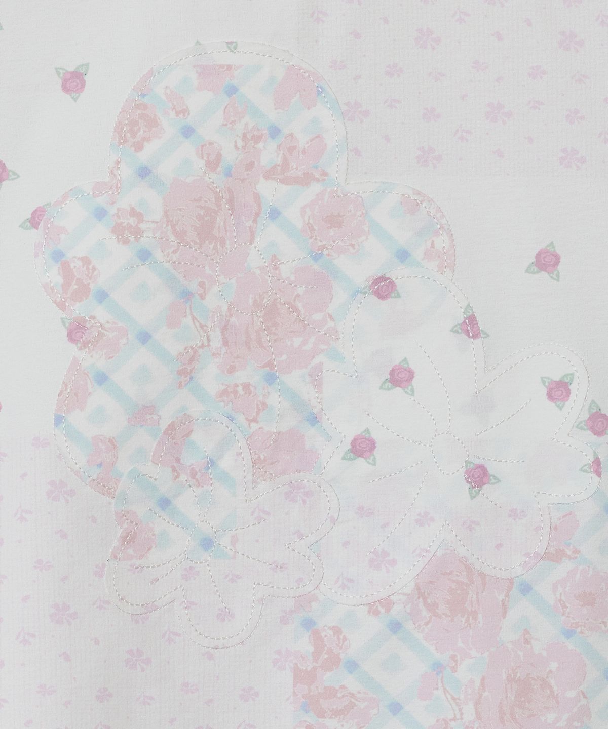 타입서비스(TYPESERVICE) Flower Applique Curve Short Sleeve Top [Pink]