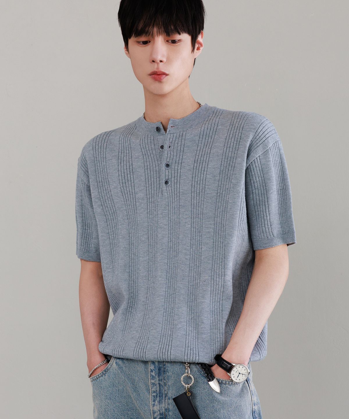 노드유(NODU) 리브드 헨리넥 크롭 하프 니트 [그레이]