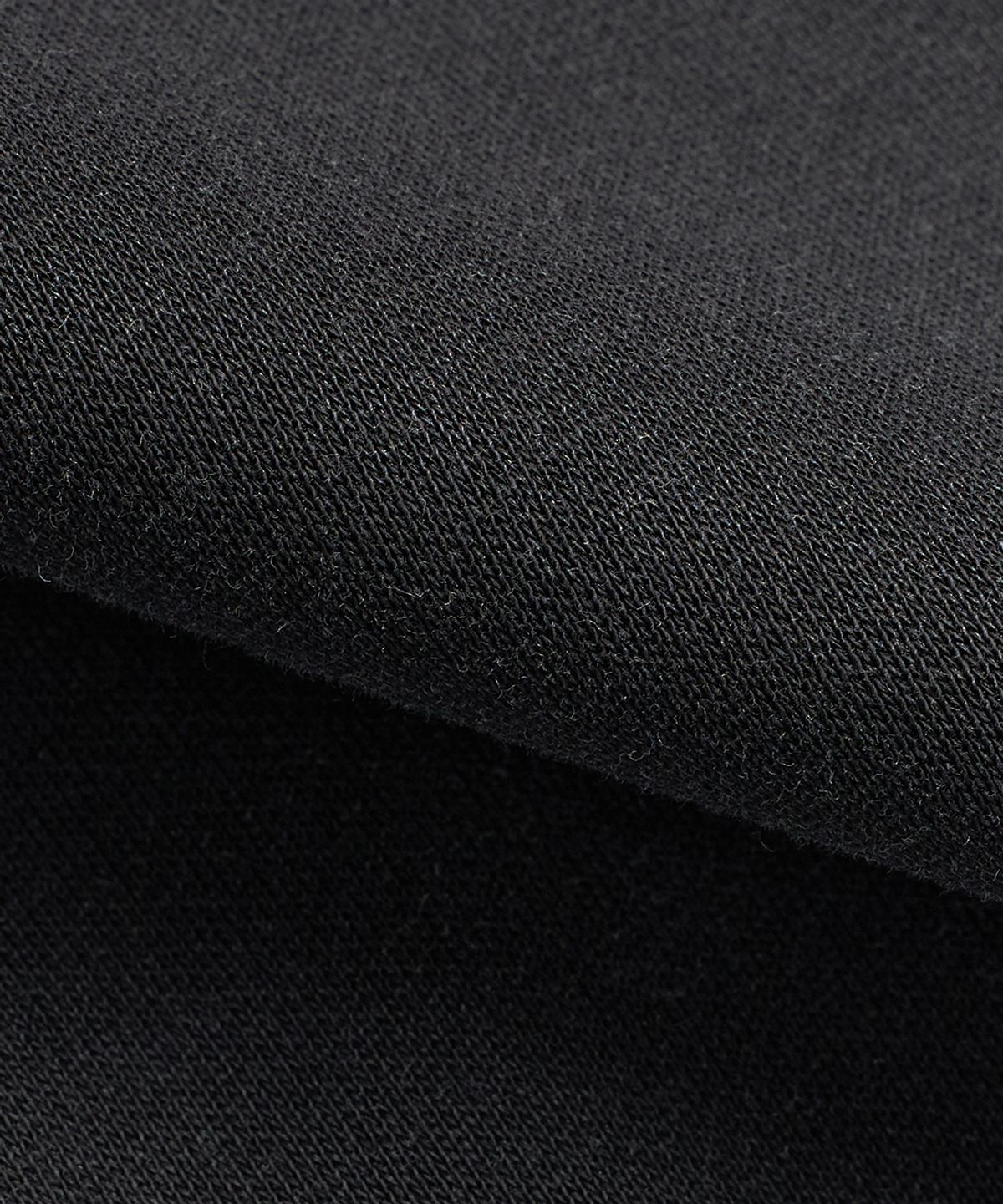 디미트리블랙(DIMITRI BLACK) VLAD 원턱 커브드 트랙 스웻 팬츠_하프 버뮤다 2 COLOR