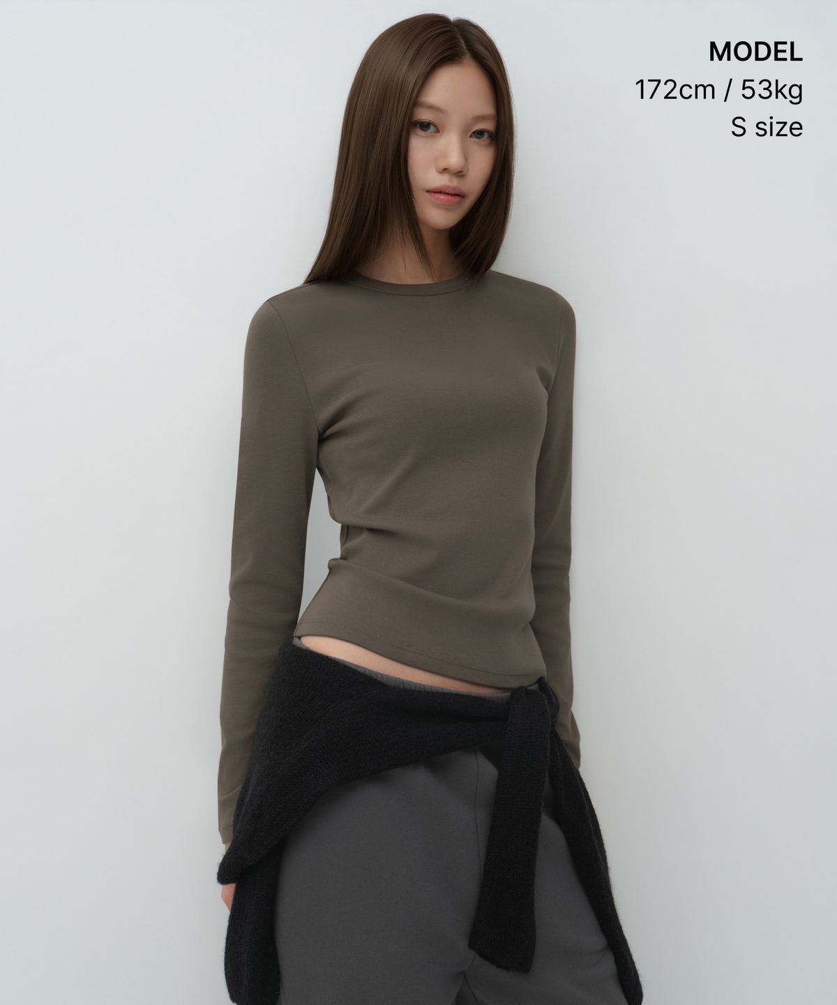 무신사 스탠다드 우먼(MUSINSA STANDARD WOMAN) 우먼즈 슬림 크루 넥 긴소매 티셔츠 [모카 브라운]