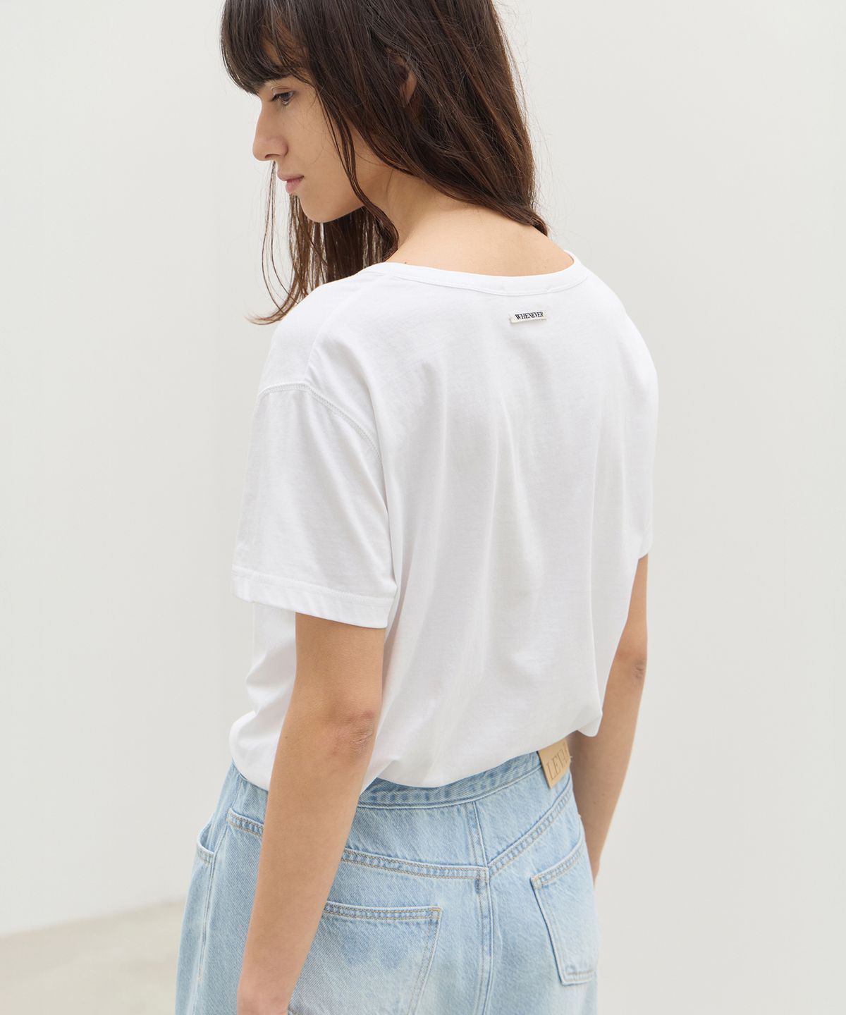 르바(LEVAR) Henley Neck Cotton T-shirt - Off White
