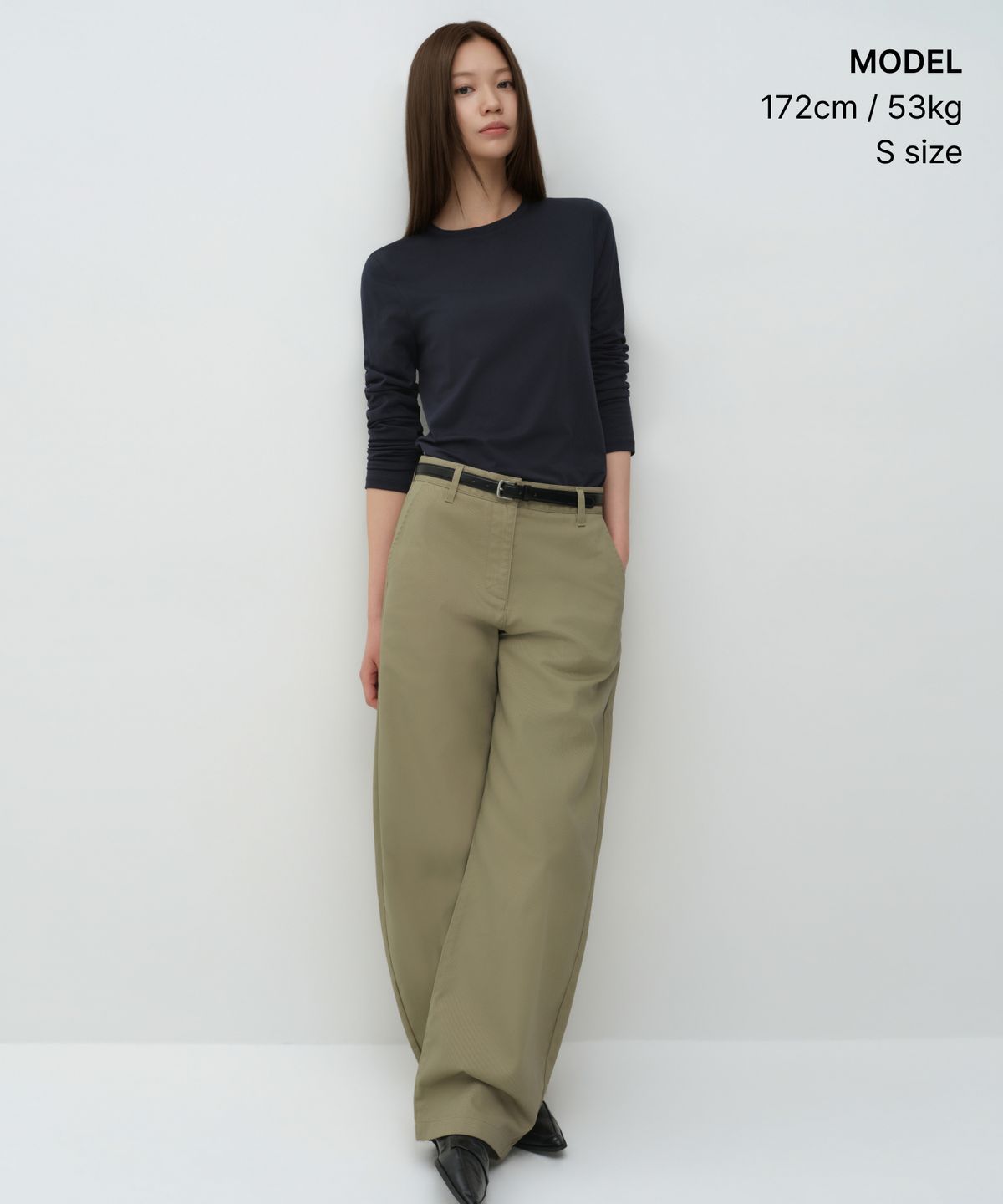 무신사 스탠다드 우먼(MUSINSA STANDARD WOMAN) 우먼즈 플렉서블 크루 넥 긴소매 티셔츠 [다크 네이비]