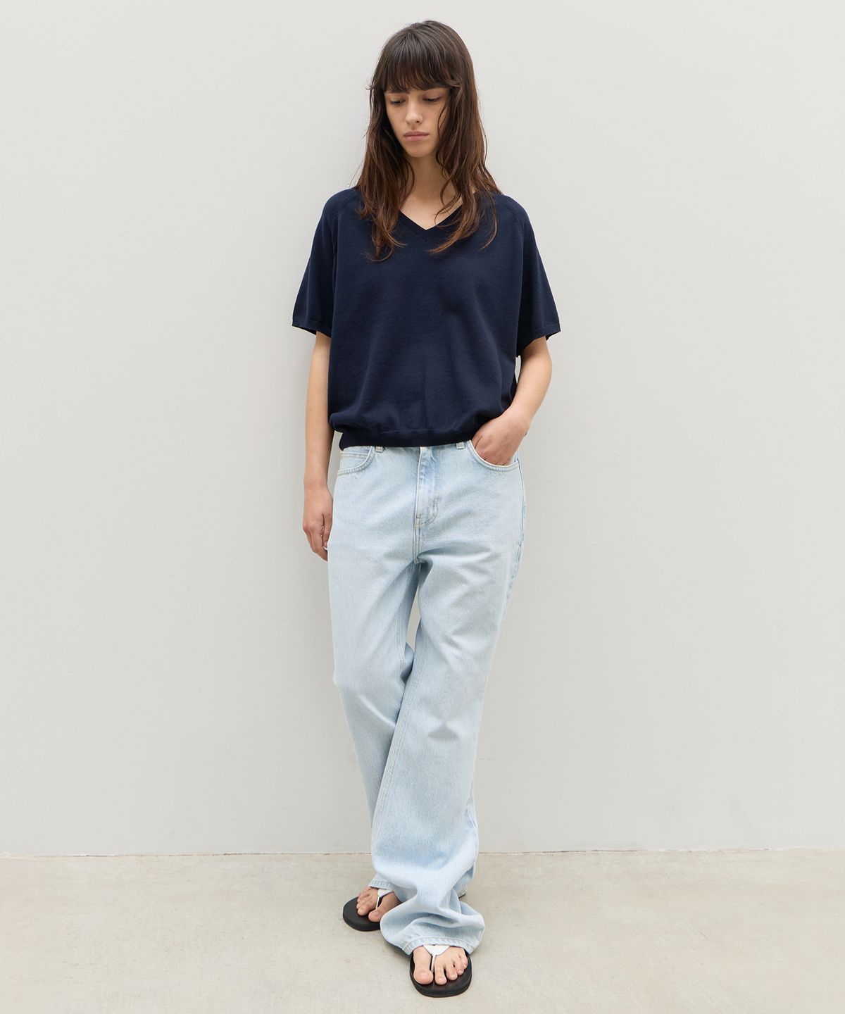 르바(LEVAR) Fresh Cotton V-Neck Knit - Classic Navy