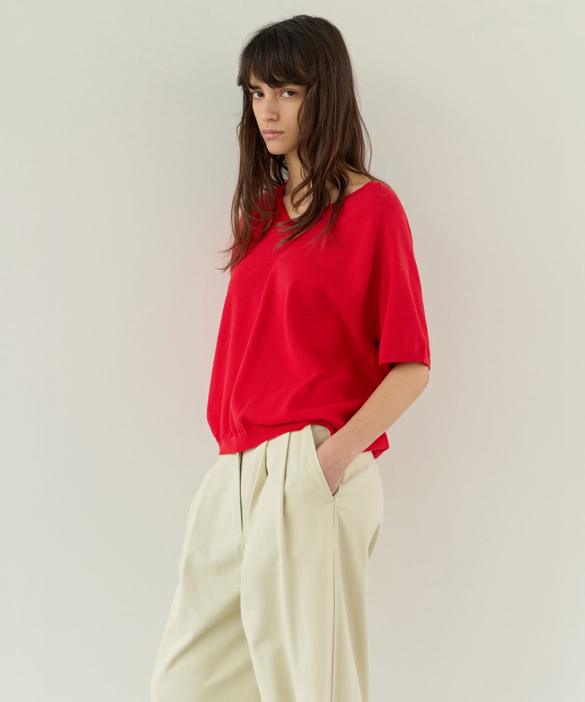 르바(LEVAR) Fresh Cotton V-Neck Knit - Tomato Red