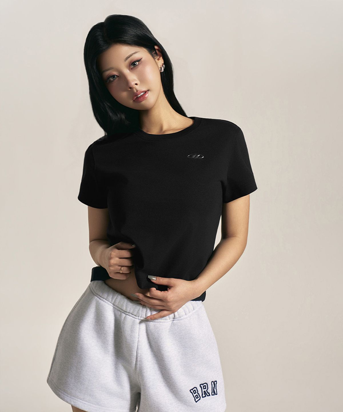 본투윈(BORN TO WIN) W SILVER B BASIC T-SHIRTS [BLACK]