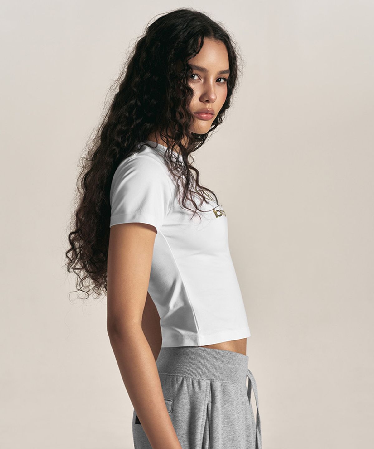 본투윈(BORN TO WIN) W CAMO SYMBOL B LOGO T-SHIRTS [WHITE]