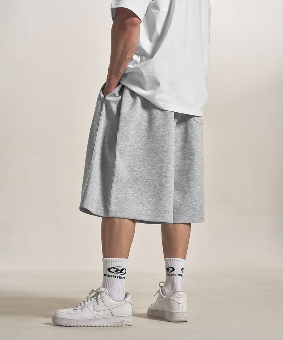 본투윈(BORN TO WIN) SILVER B-SOFT TOUCH SIDE TWO TUCK BERMUDA PANTS [MELANGE GREY]