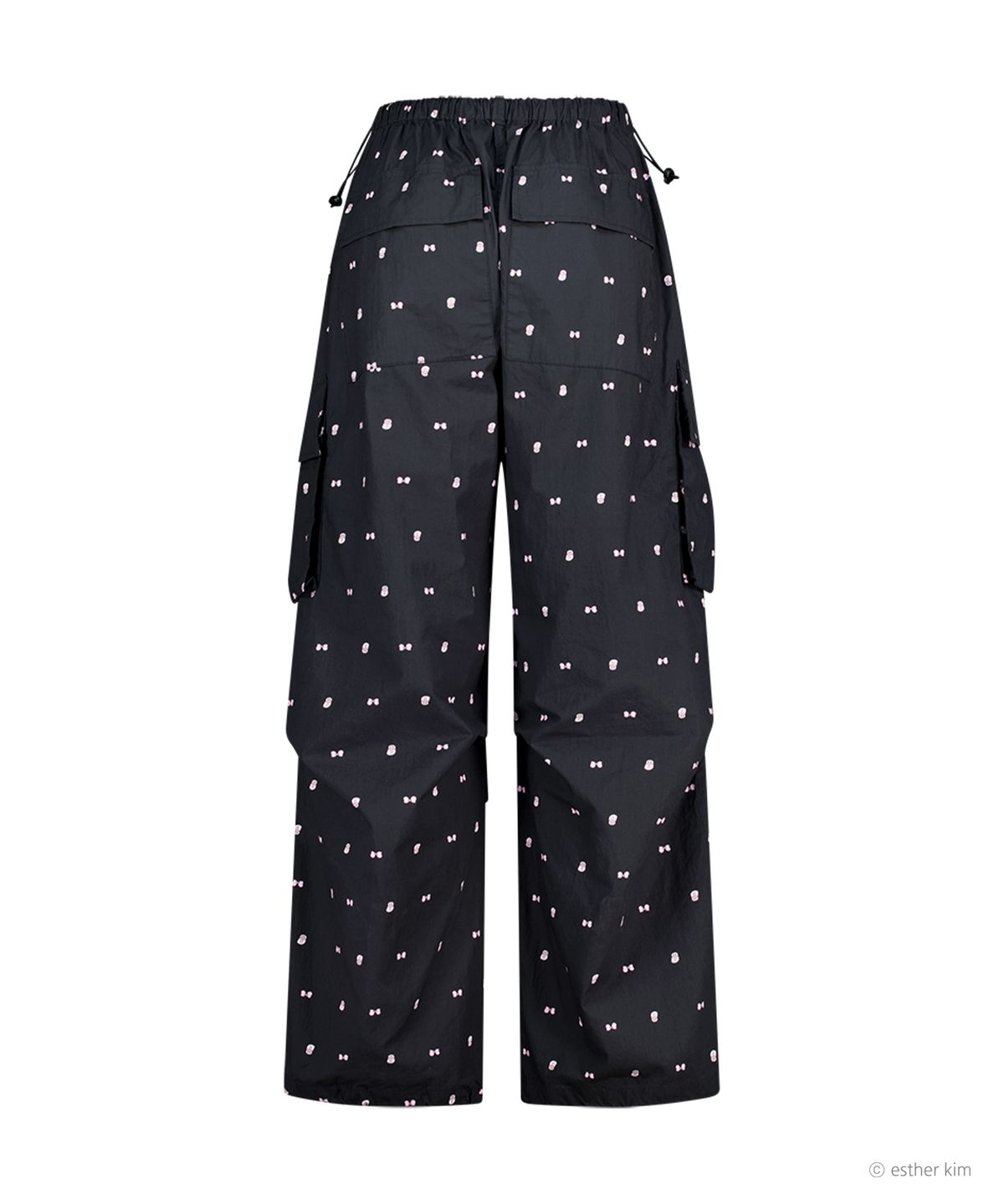 에즈이프 캘리(ASIF CALIE) ESTHER BUNNY X AS IF CALIE BUNNY PARACHUTE CARGO PANTS BLACK